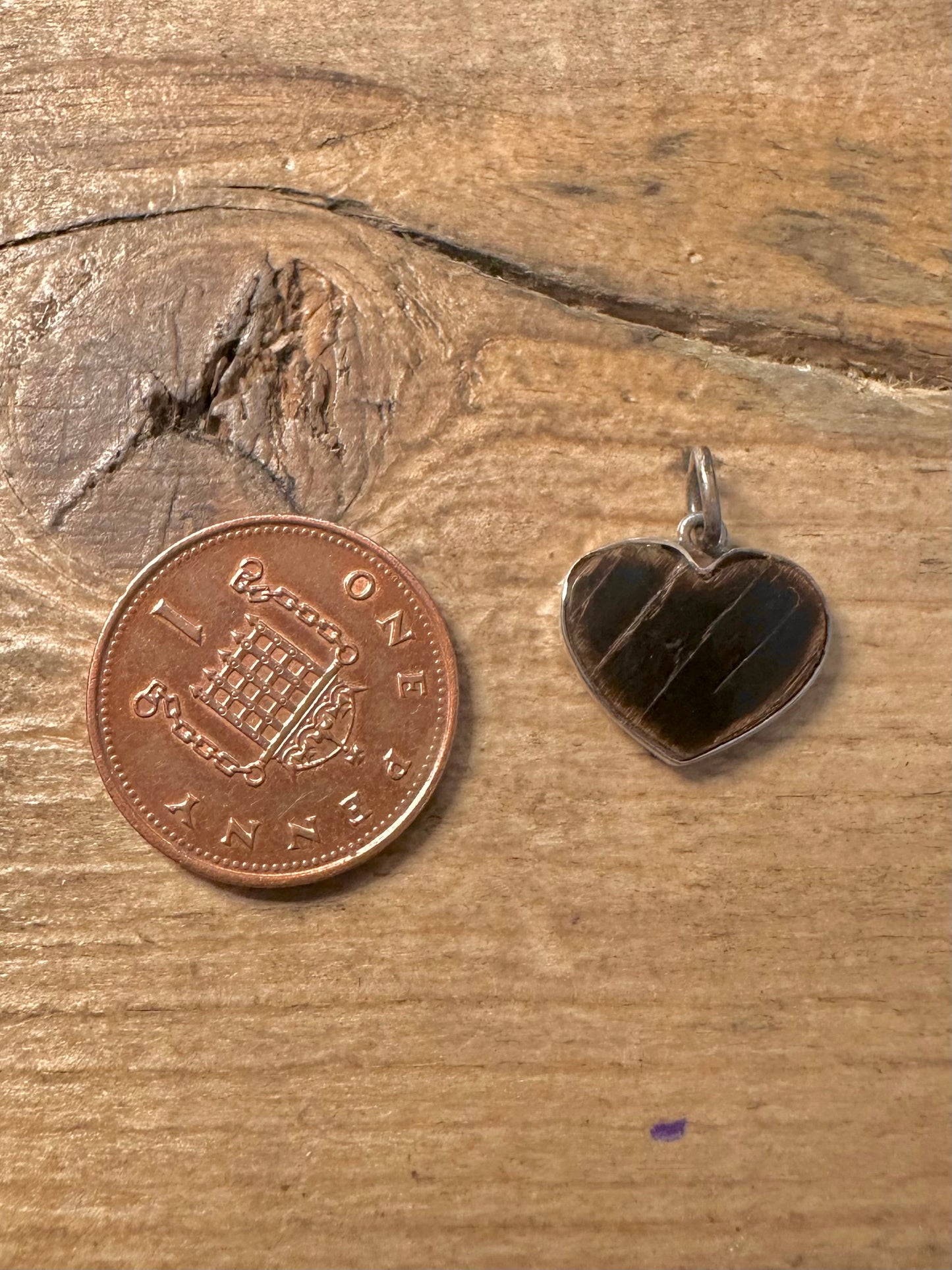 Vintage Love Black Stone 925 Silver Pendant