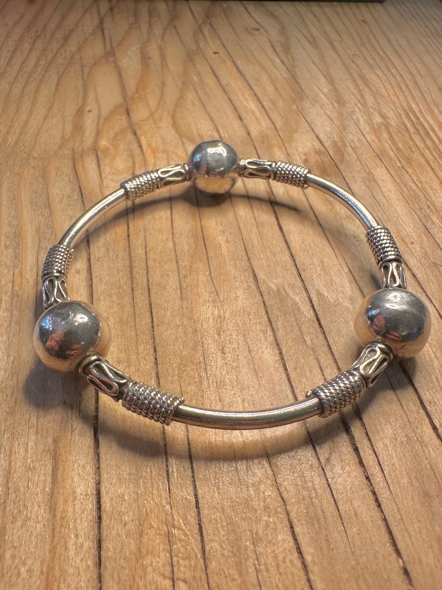 Vintage Tribal Ball 925 Sterling Silver Bangle