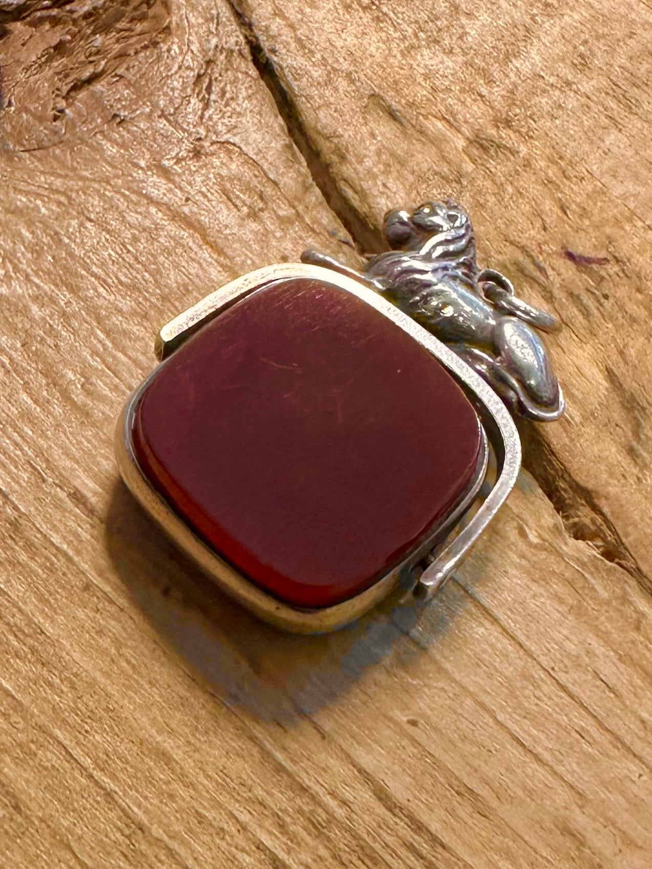 Antique 1898 Victorian Lion Carnelian and Bloodstone Swivel Lion 925 Silver Thob Pendant