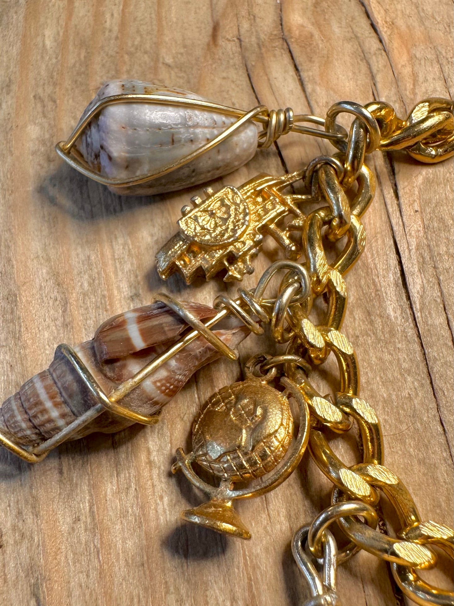 Vintage Gold Plated Curb Chain Charms and Shells 7.5 inch Costume Bracelet