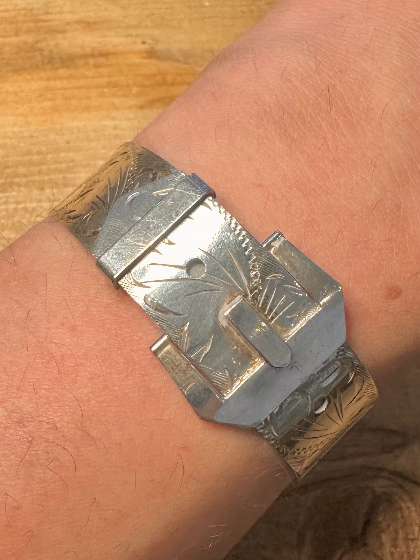 Vintage 1977 Buckle Clasp Full Engraved Design 925 Silver Maker TT Bangle