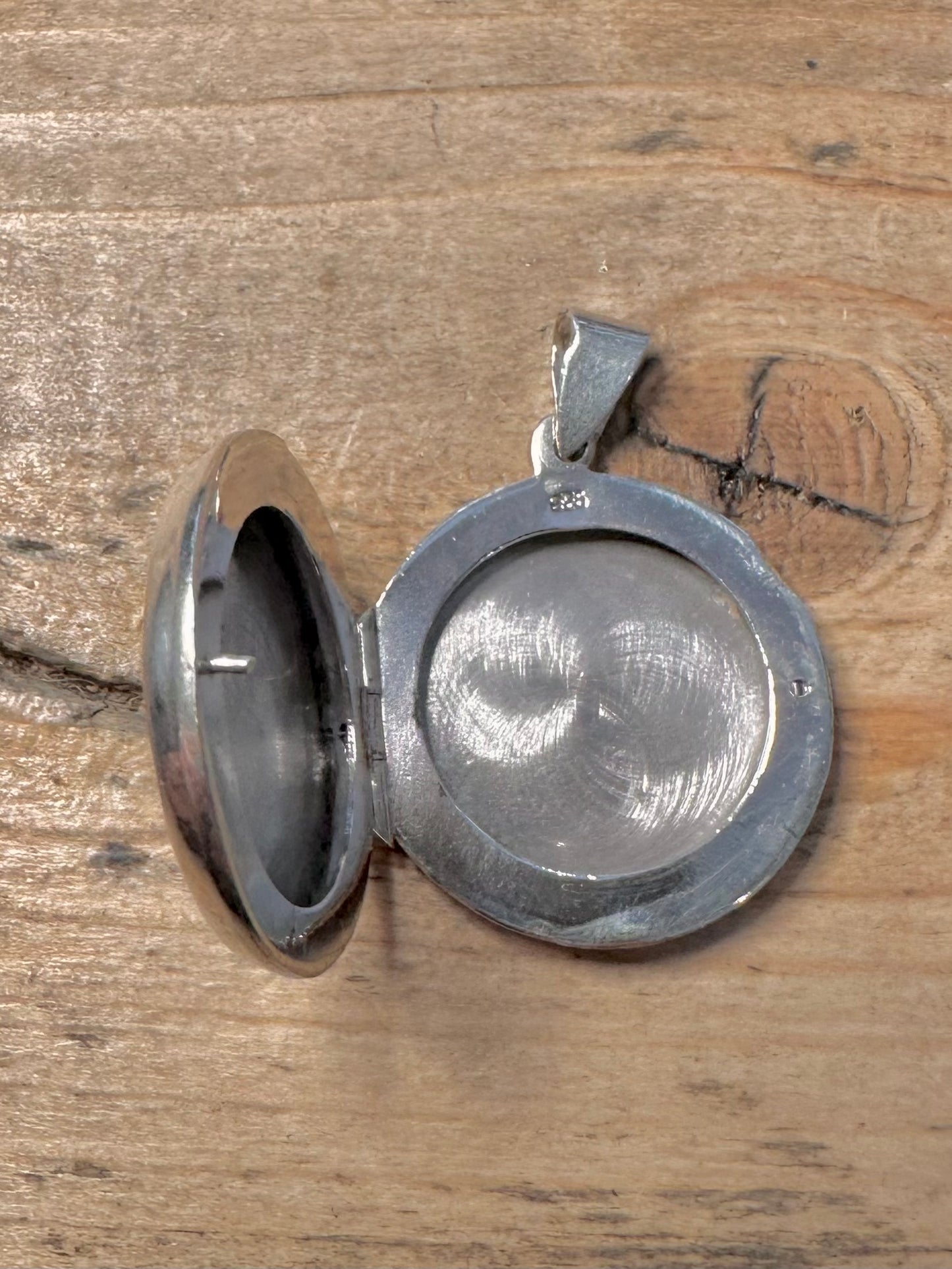 Vintage Engraved Circle 925 Silver Locket Pendant