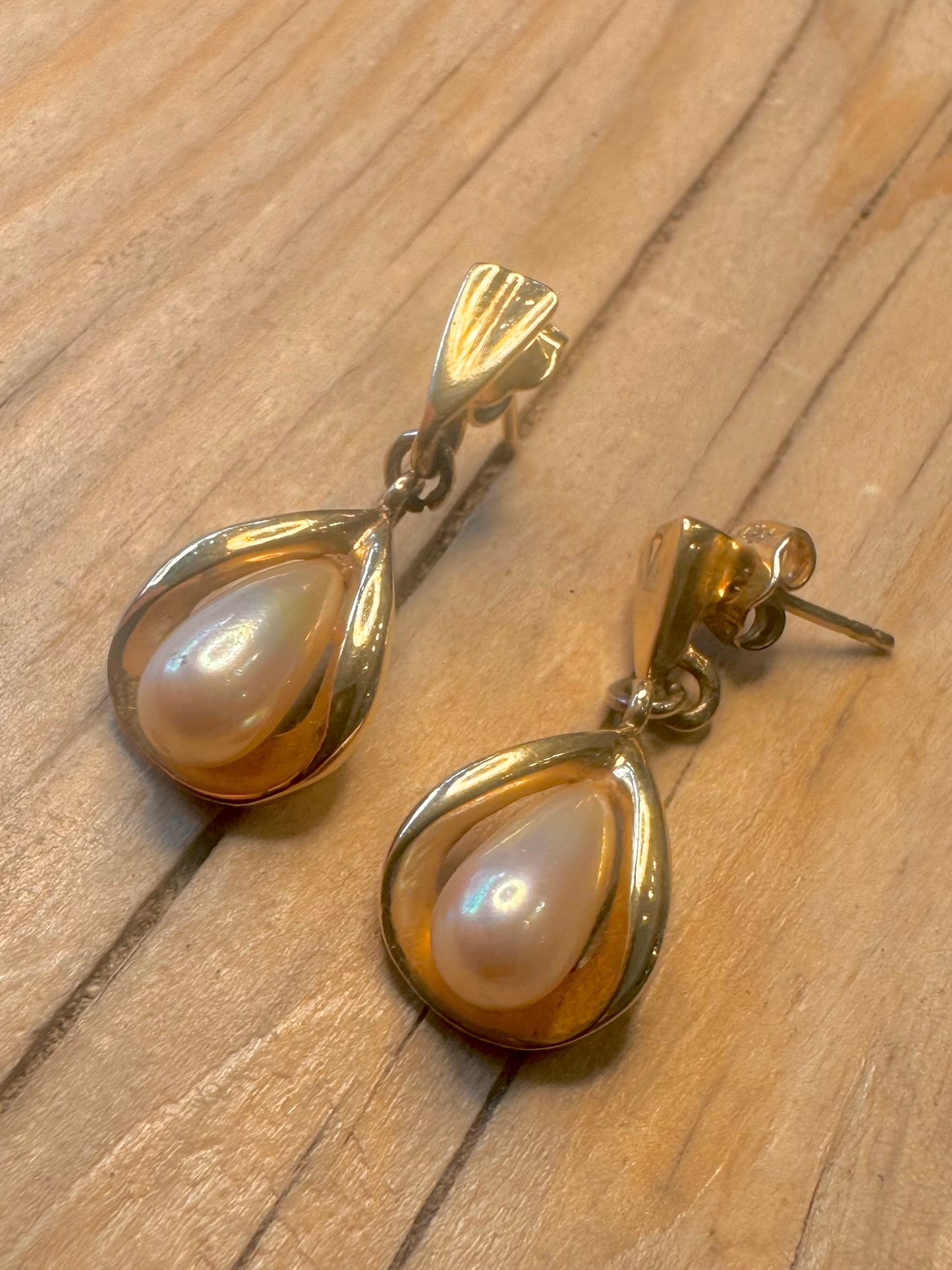 Modern Pearl Gold on 925 Silver Earrings