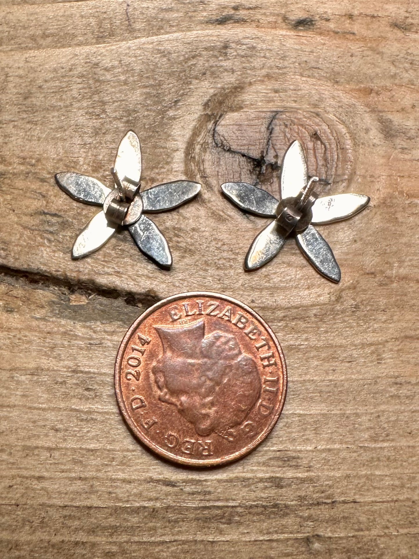 Abstract Hammered Flower 925 Silver Earrings