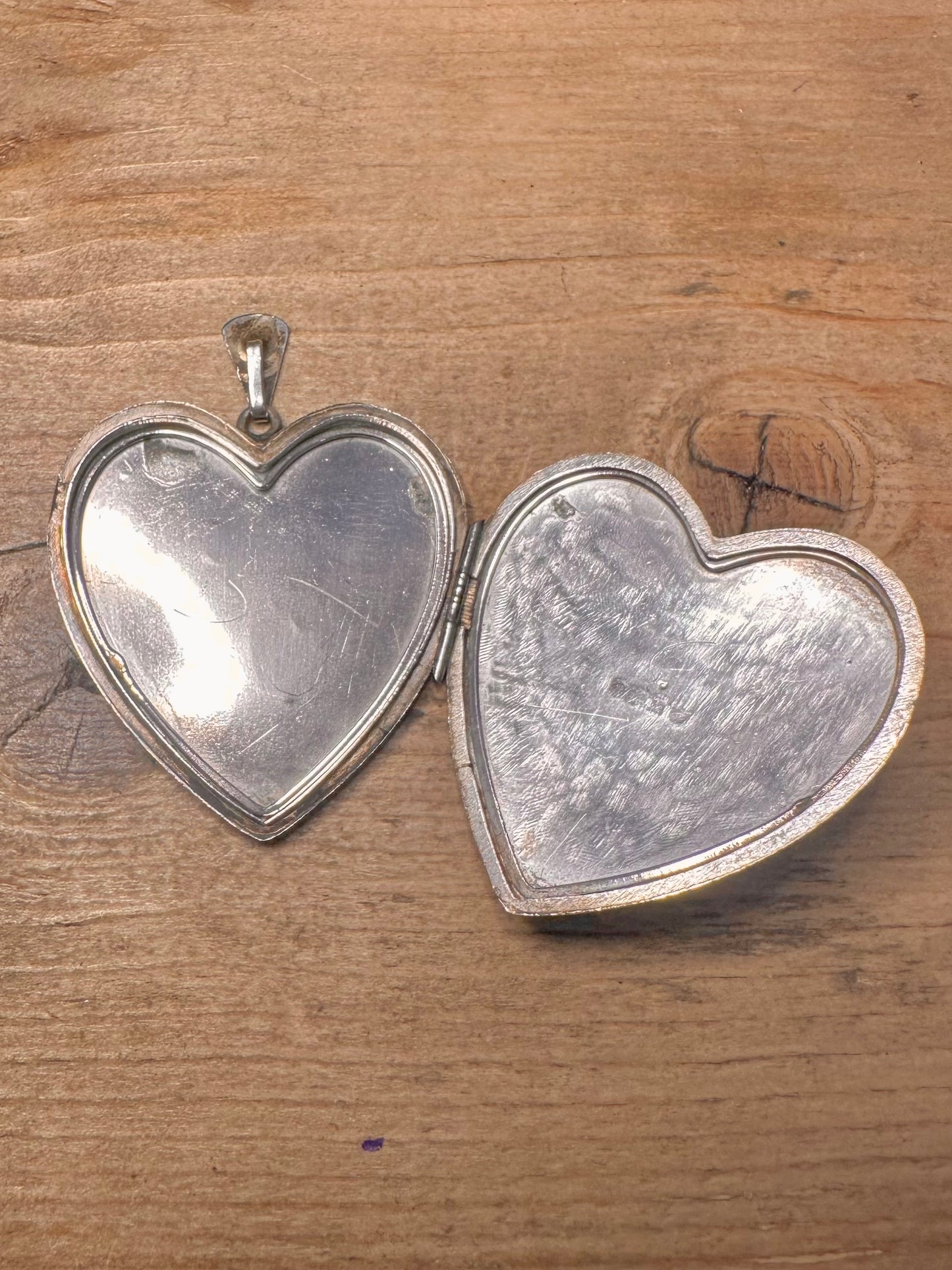 Vintage 1976 Heart Engraved Locket JS Maker 925 Silver Pendant