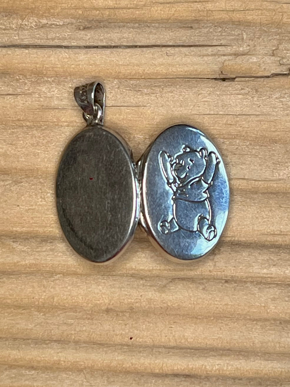 Winnie-The-Pooh Oval Locket 925 Sterling Silver Pendant