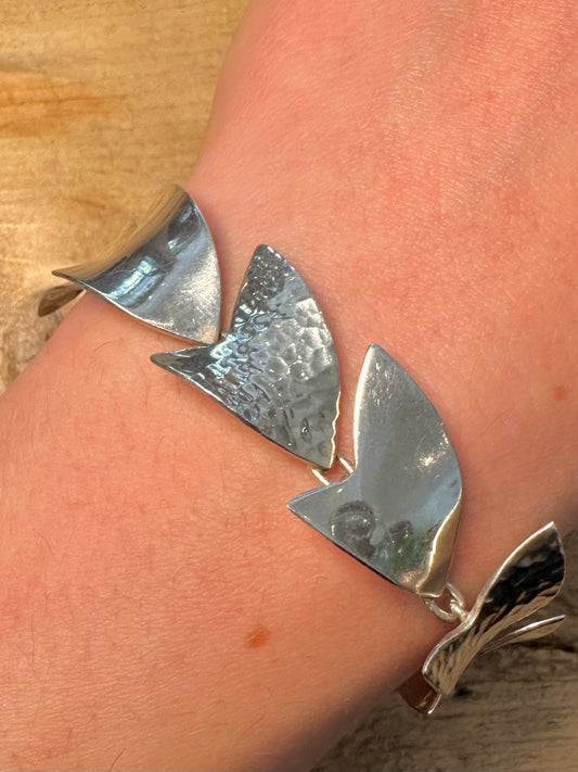 Modernist Shaped Hammered and Smooth 925 Silver 7 Inch Bracelet