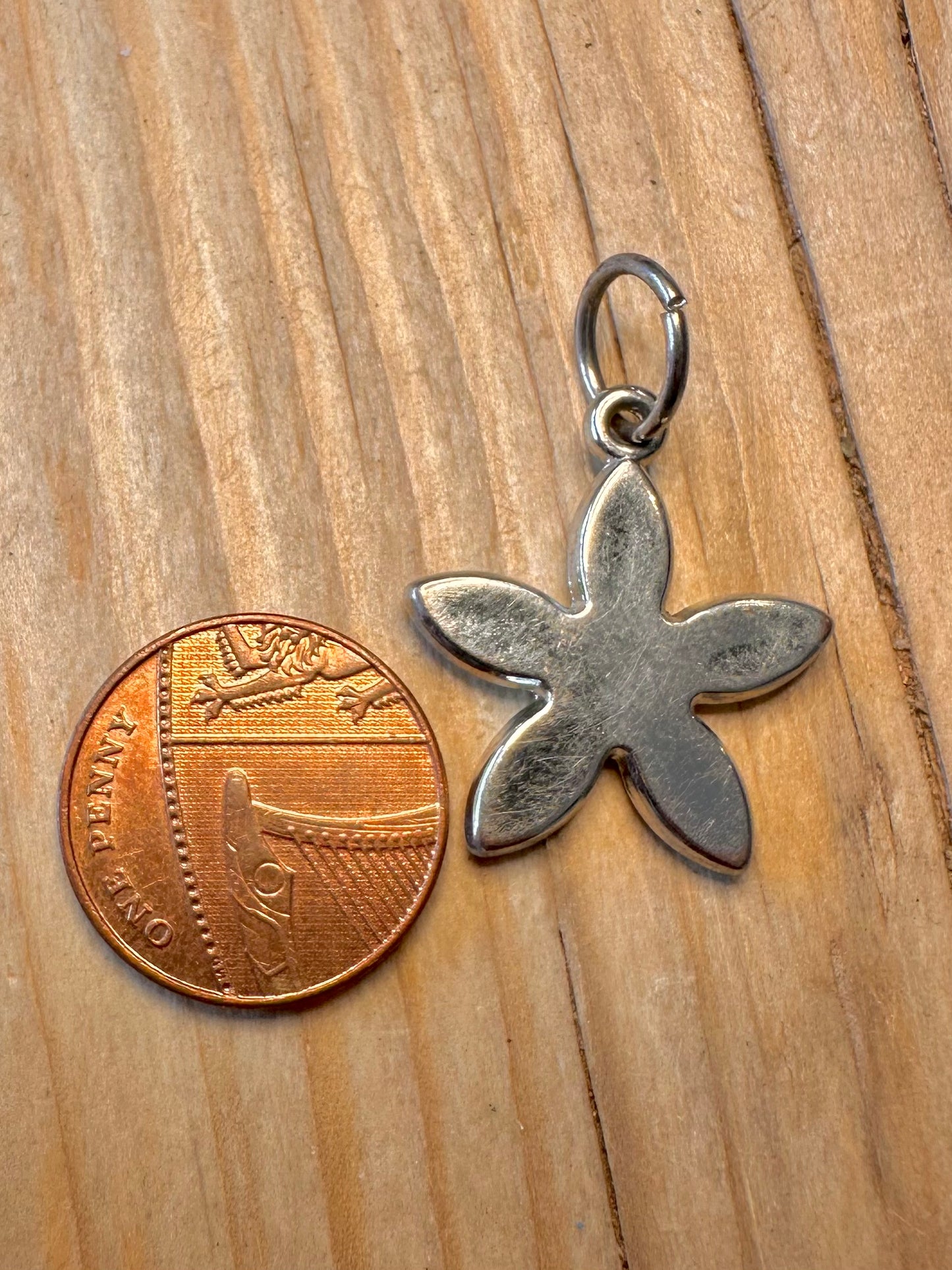 Modern Flower 925 Silver Pendant