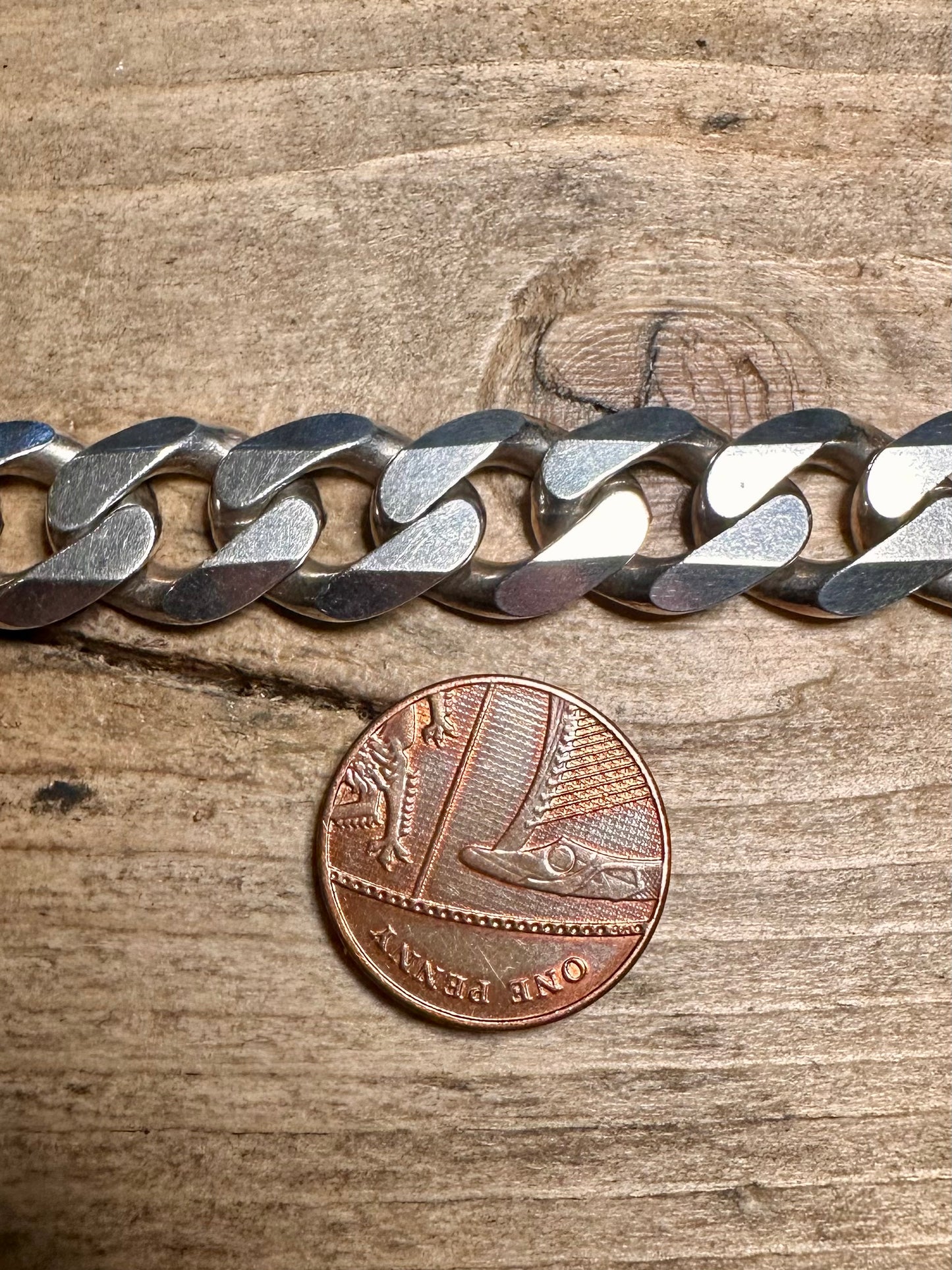 Modern 2002 Curb Chain Push Clasp 925 Silver London 8.1 inch Bracelet
