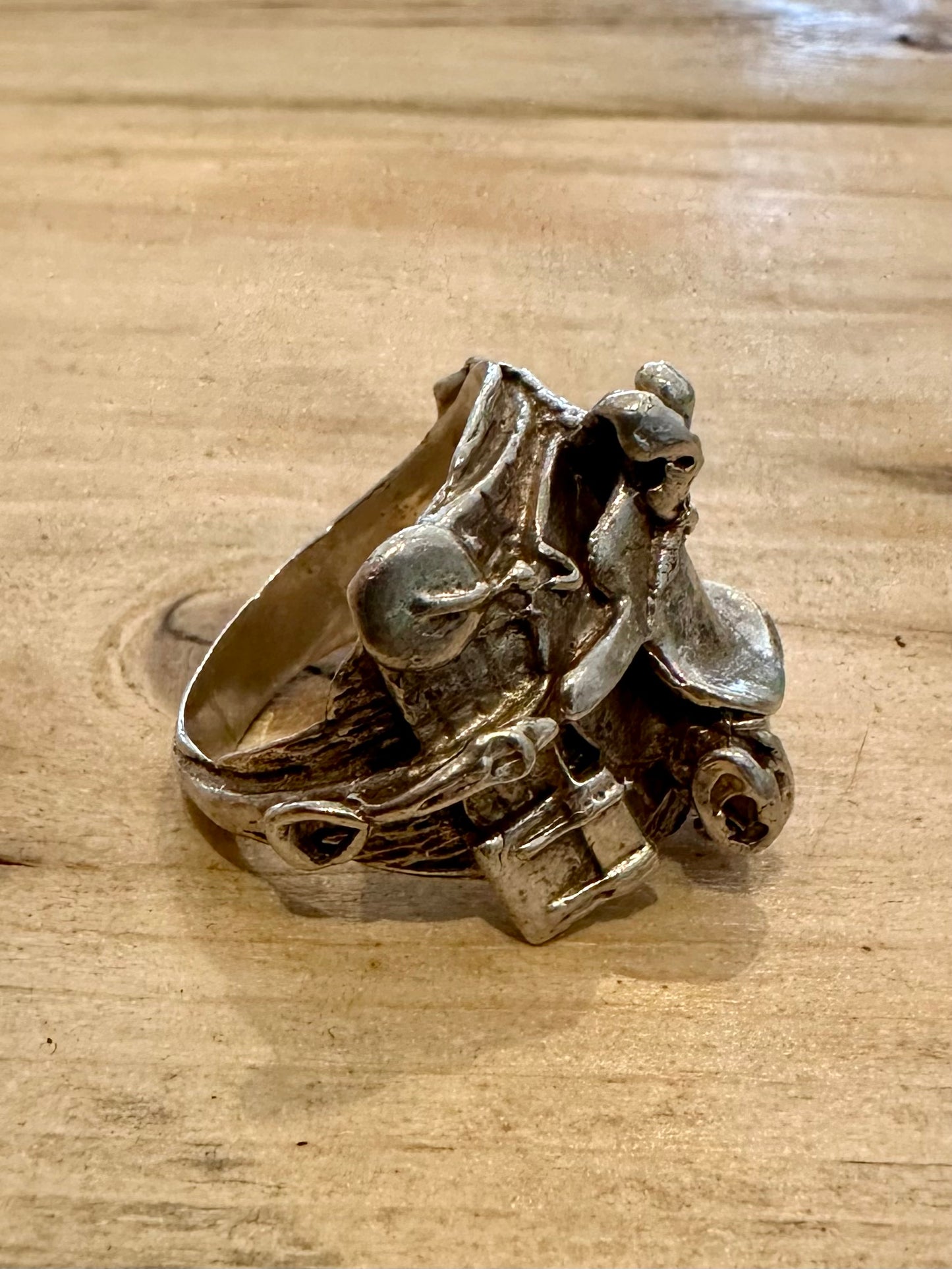 Vintage Detailed Horse Saddle 925 Silver Size V Ring