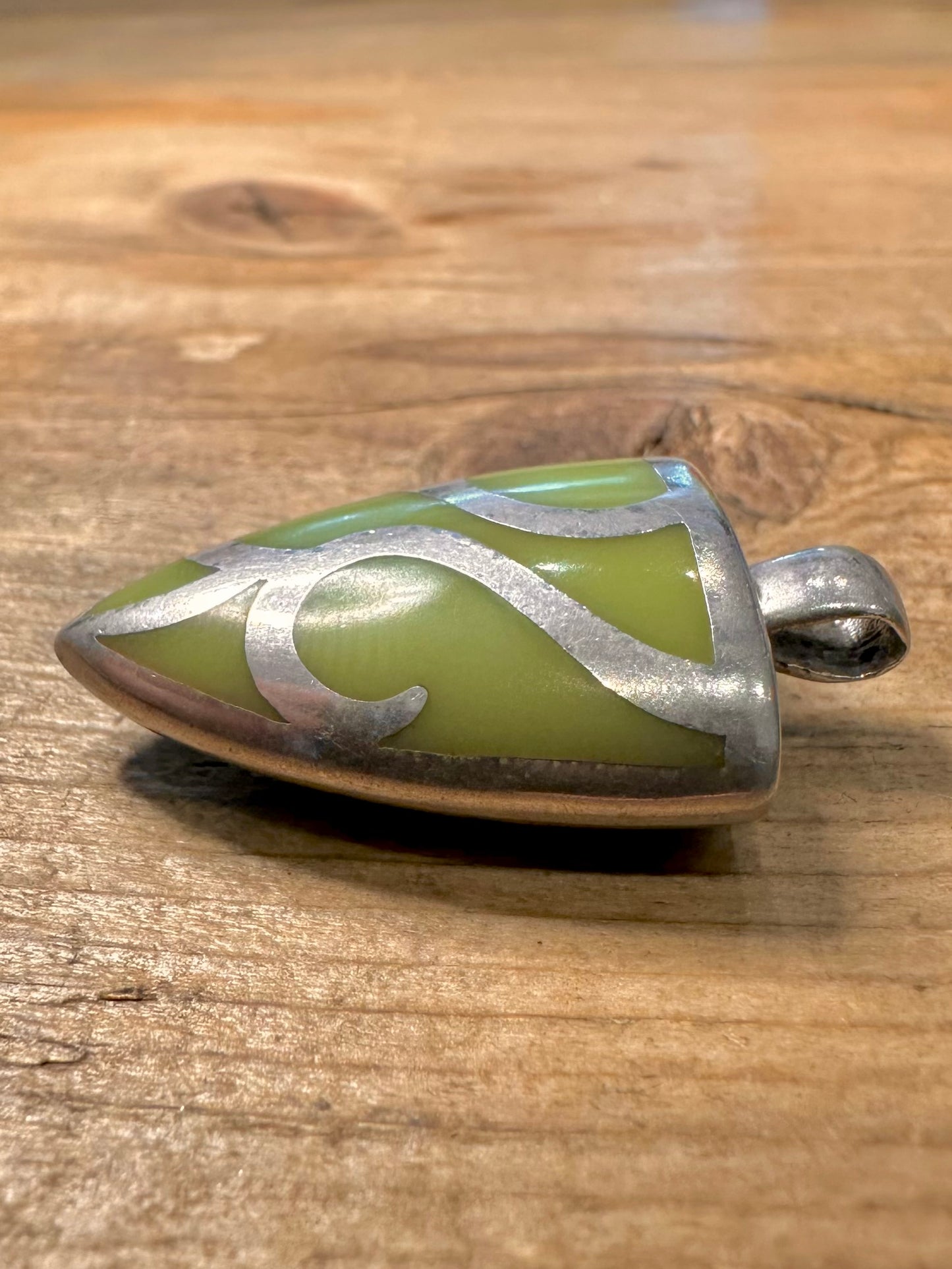 Abstract Green Triangle 925 Silver Pendant