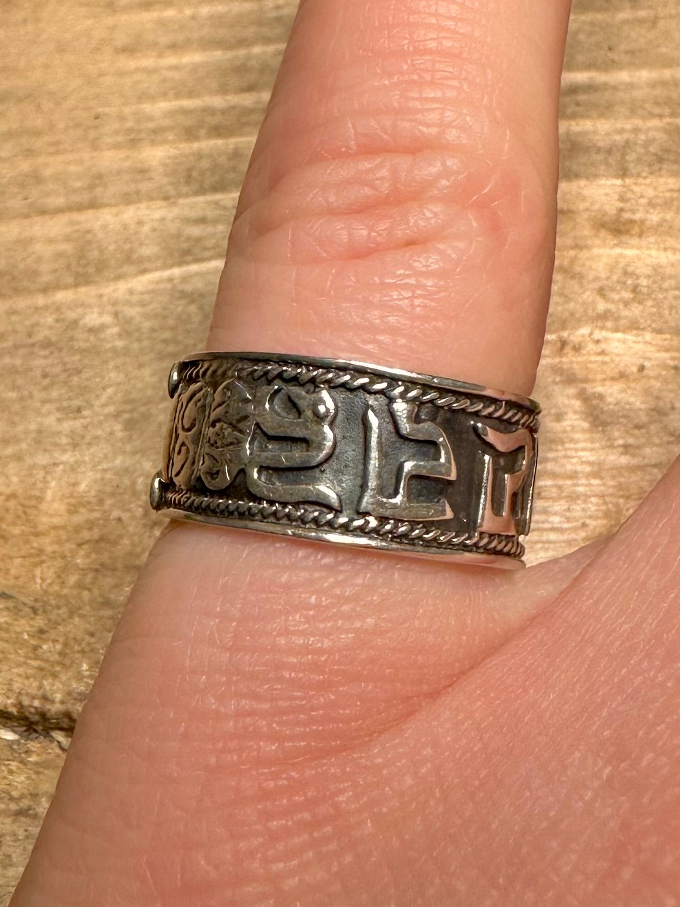 Vintage Om Mani Band 925 Silver Size M1/2 Ring