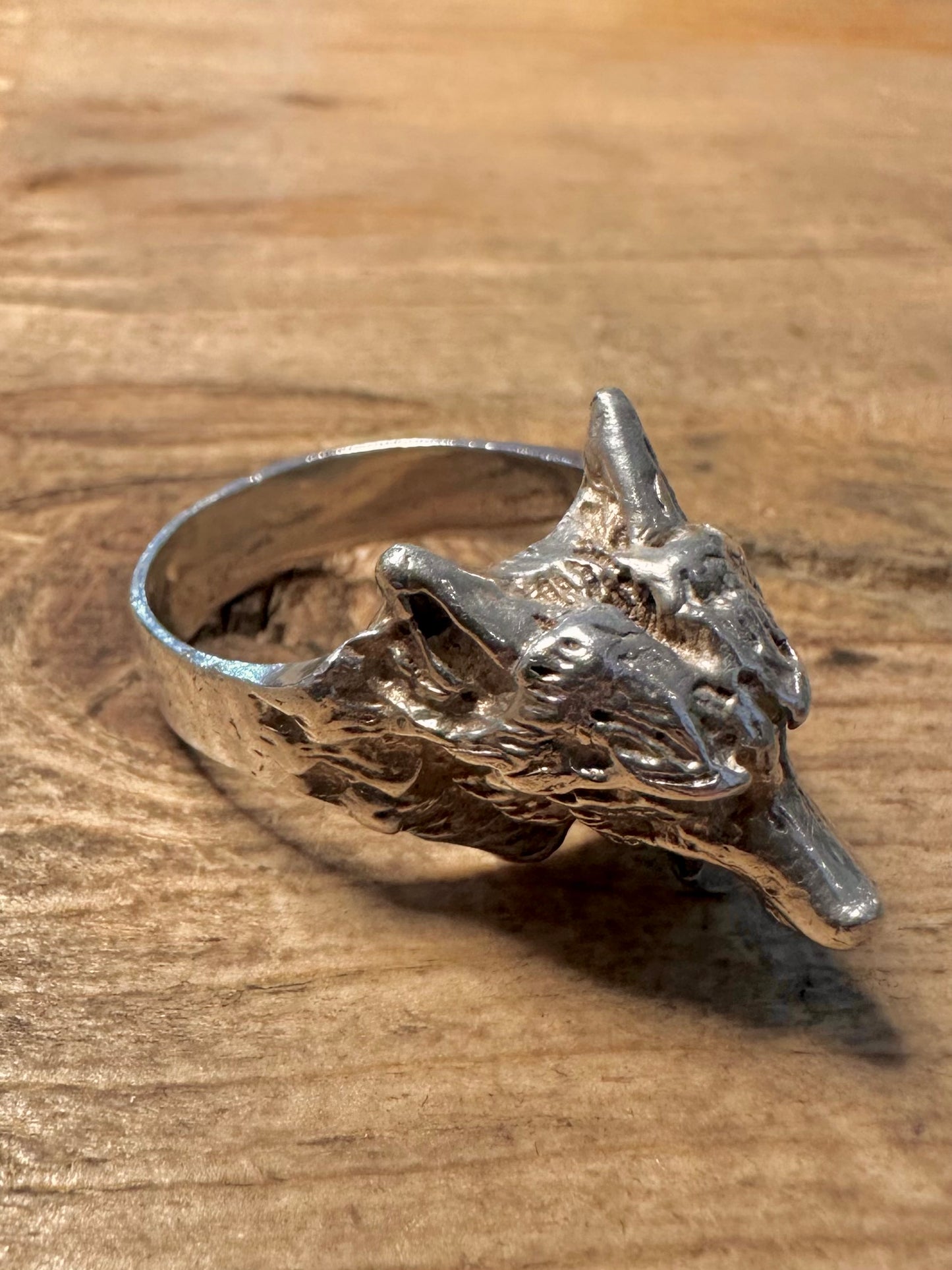 Vintage Wolf Head 925 Silver Size T Ring