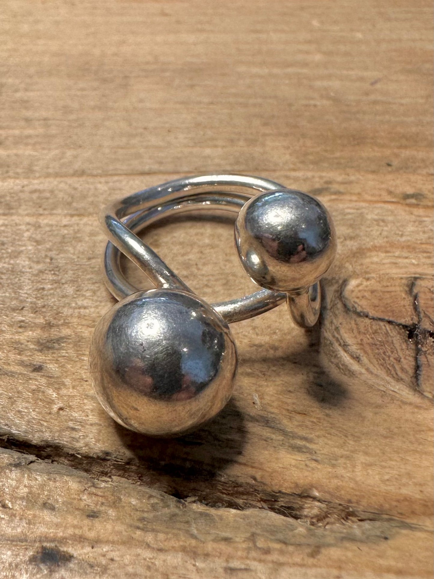 Abstract Ball Overlapping 925 Silver Size N Ring