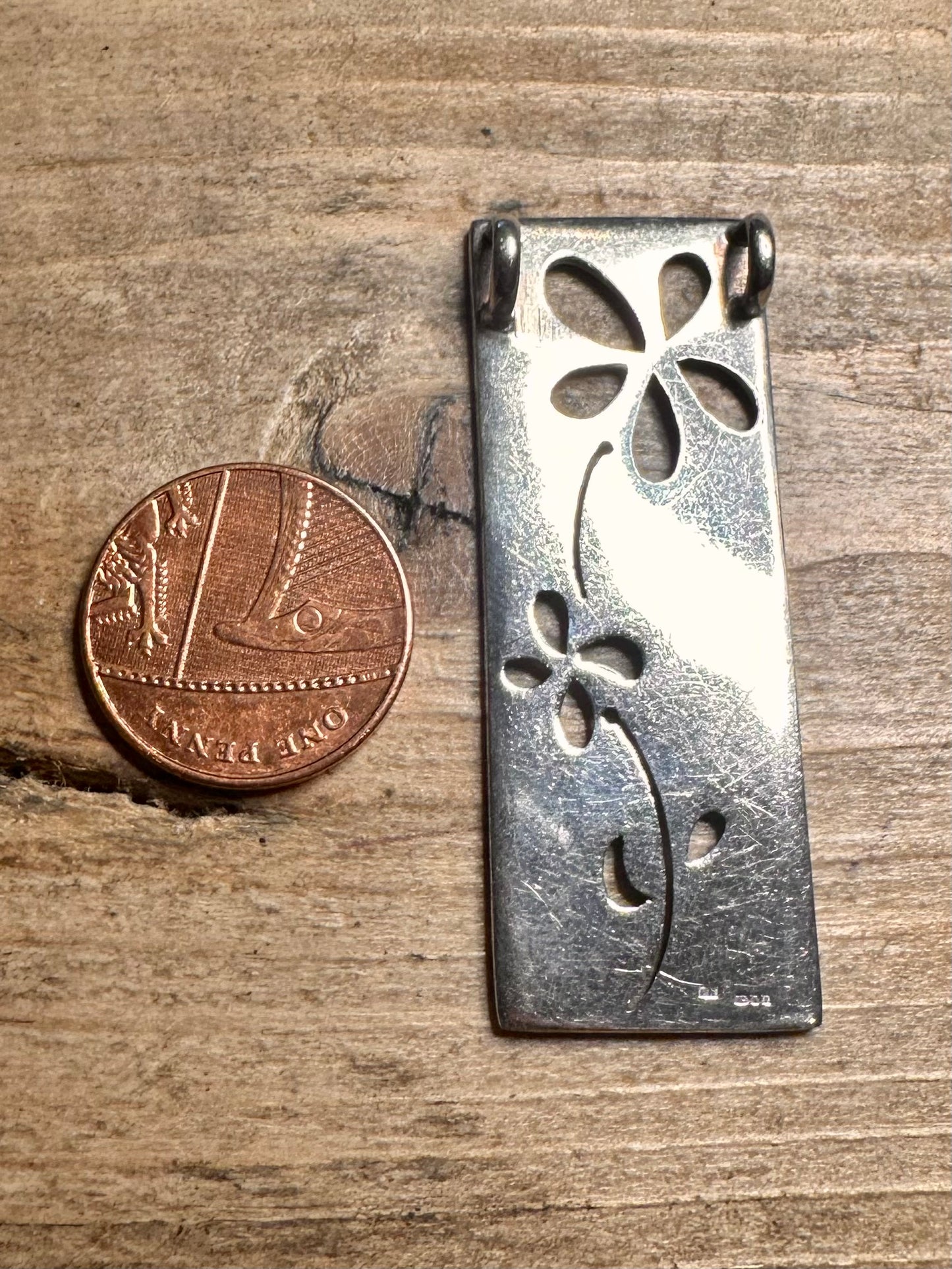 Abstract 2005 Rectangle Flower 925 Silver Pendant
