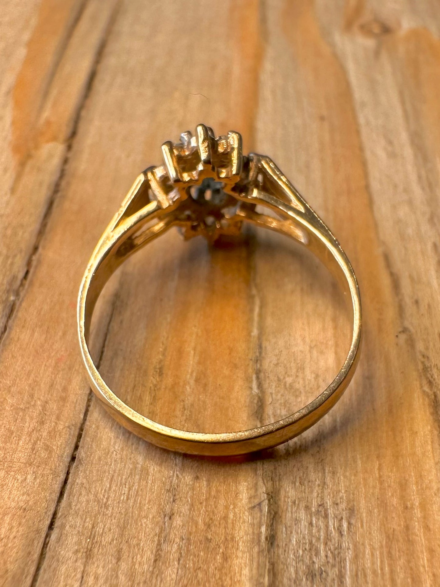 Vintage 9ct Gold 1987 Blue and White CZ Size J1/2 Ring