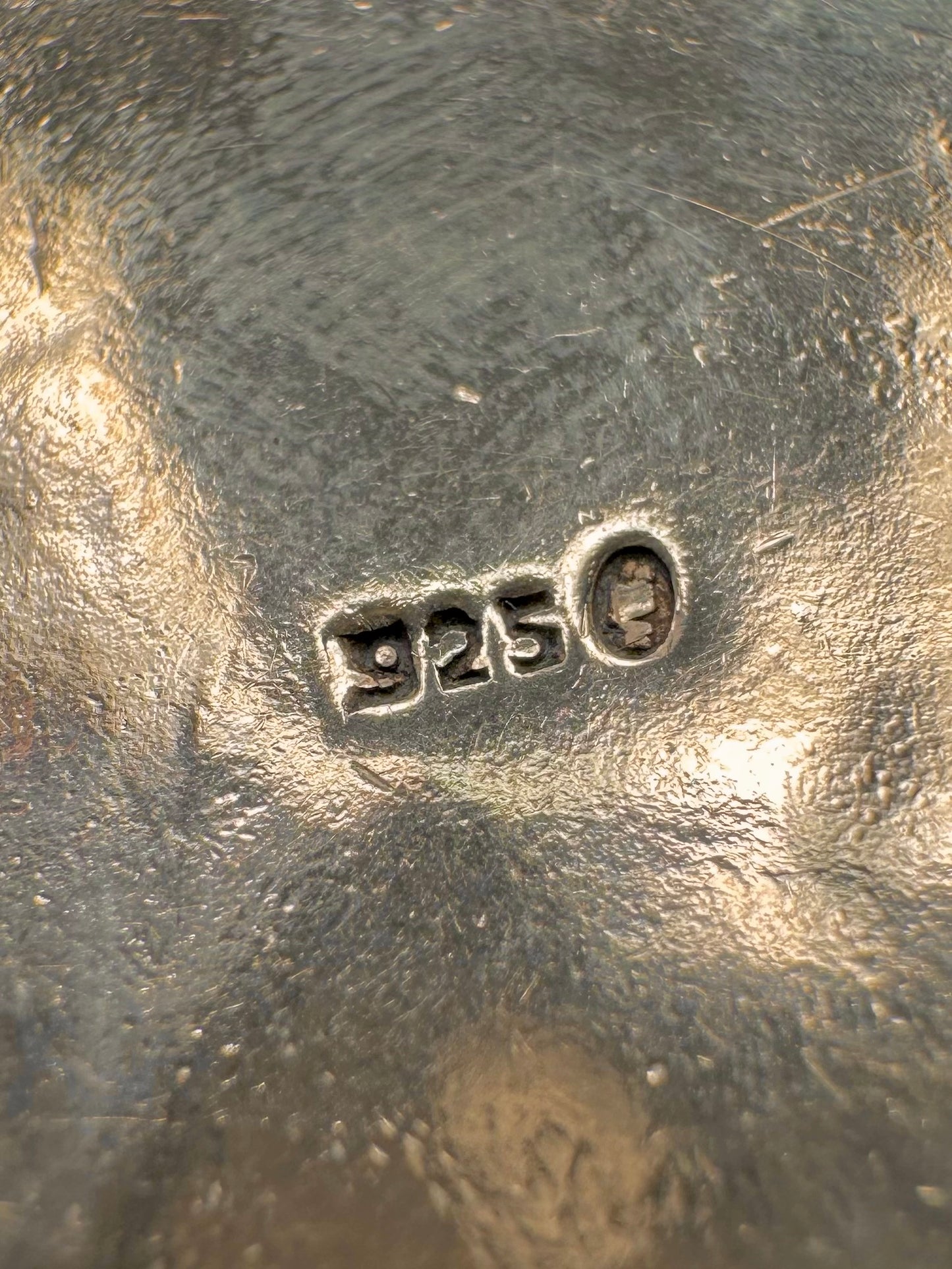 Hammered Swirl Ornate 925 Sterling Silver Pendant