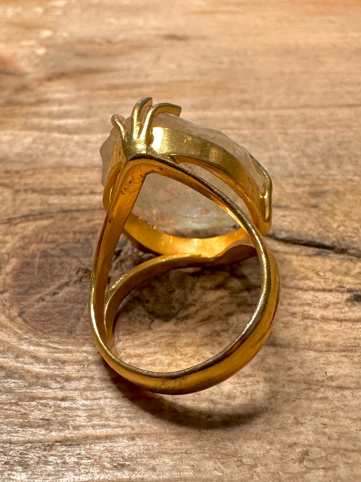 Abstract Raw Crystal Gold on 925 Silver Size L Ring