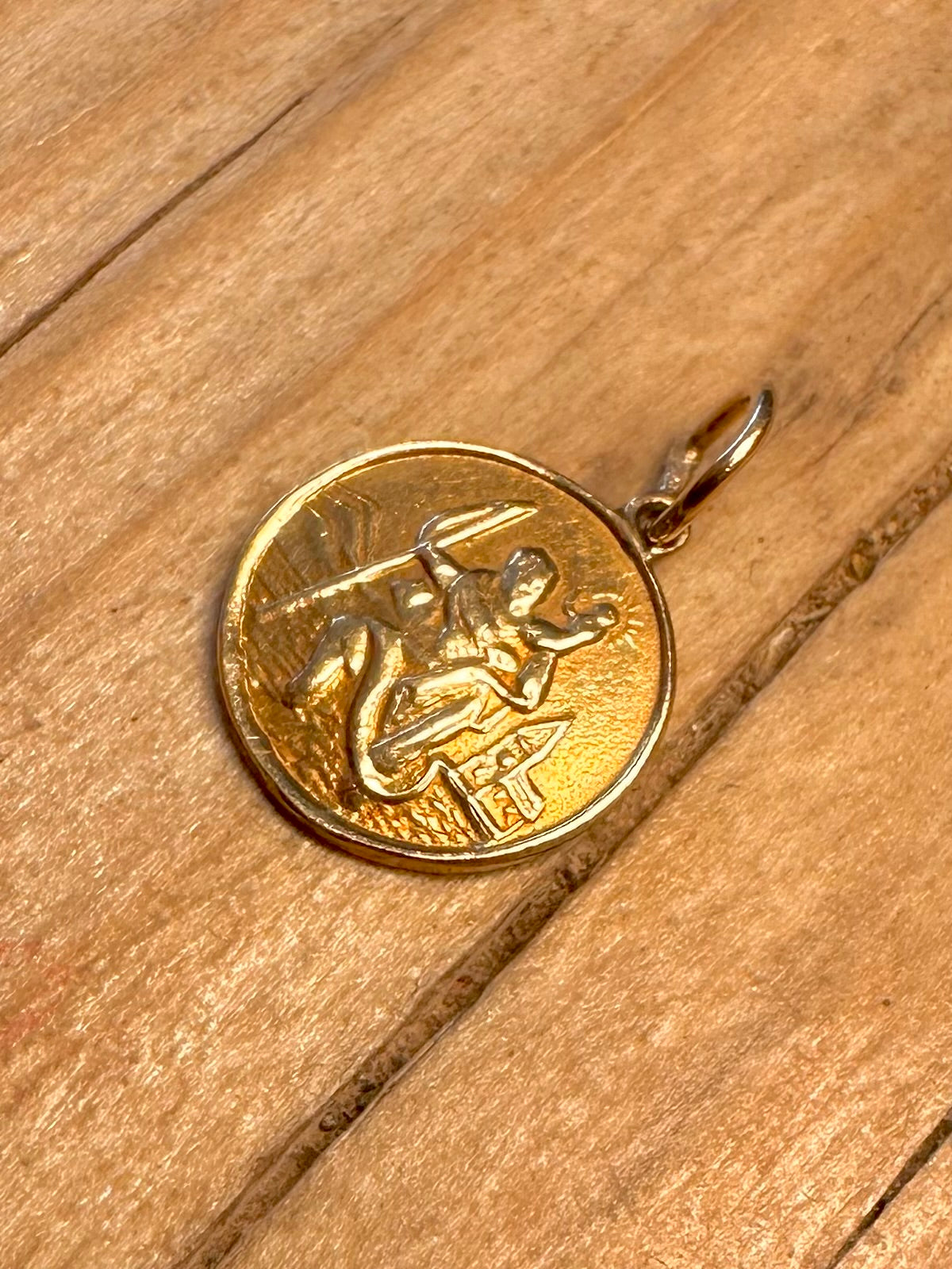 Vintage 1979 9ct Gold St Christopher Pendant