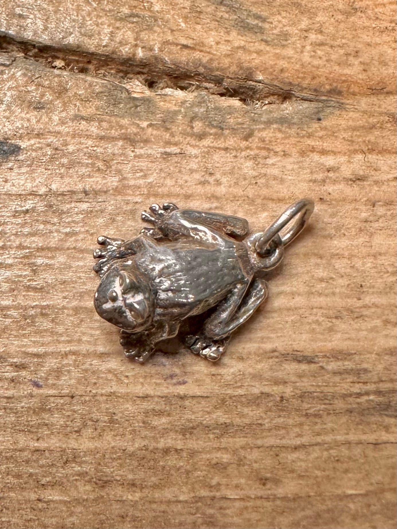 Vintage Frog 925 Silver Charm Pendant