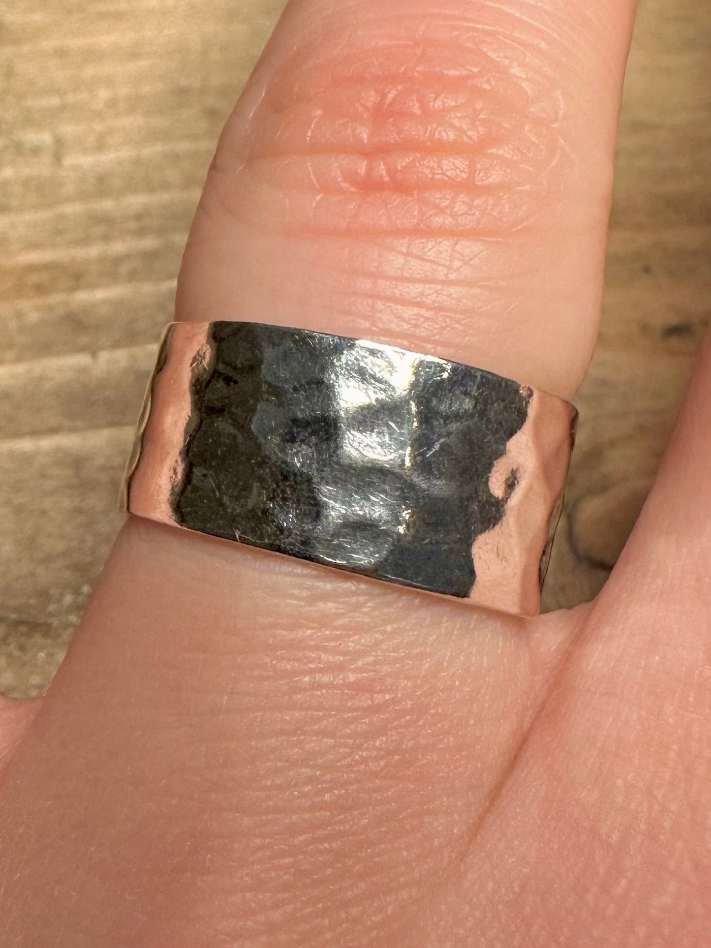 Abstract Hammered Band 925 Silver Size Q Ring