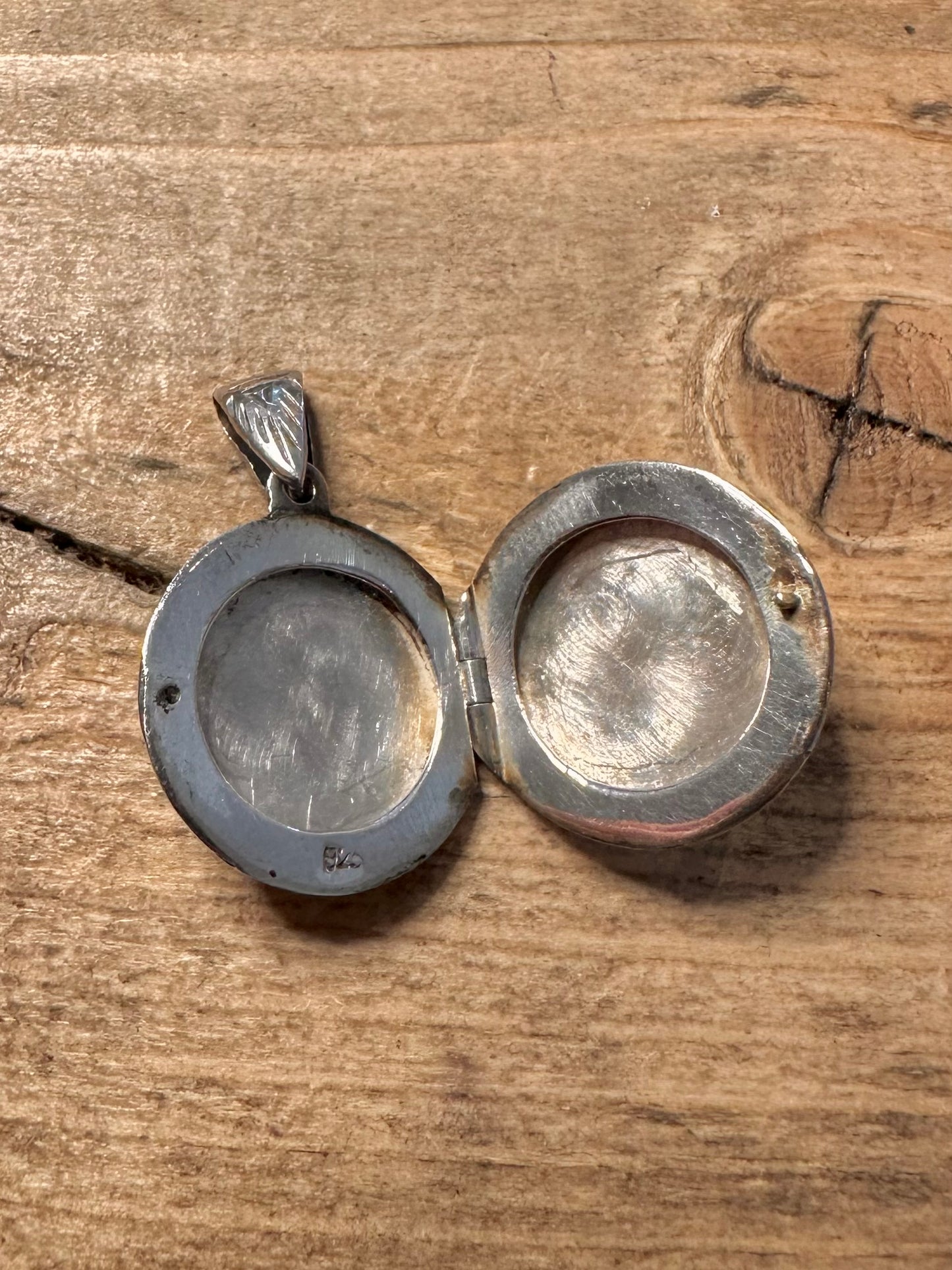Vintage Engraved Circle 925 Silver Locket Pendant