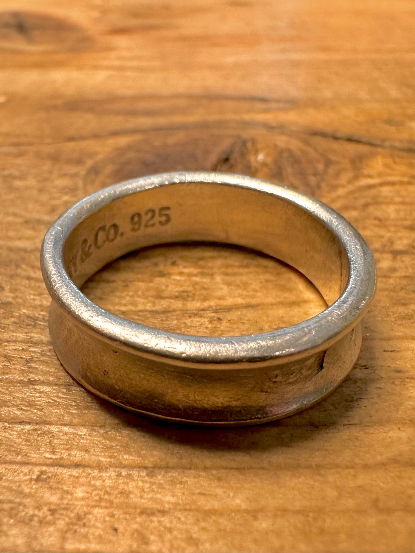 Vintage Tiffany & Co 1997 Style Curved 925 Silver Size Q Ring