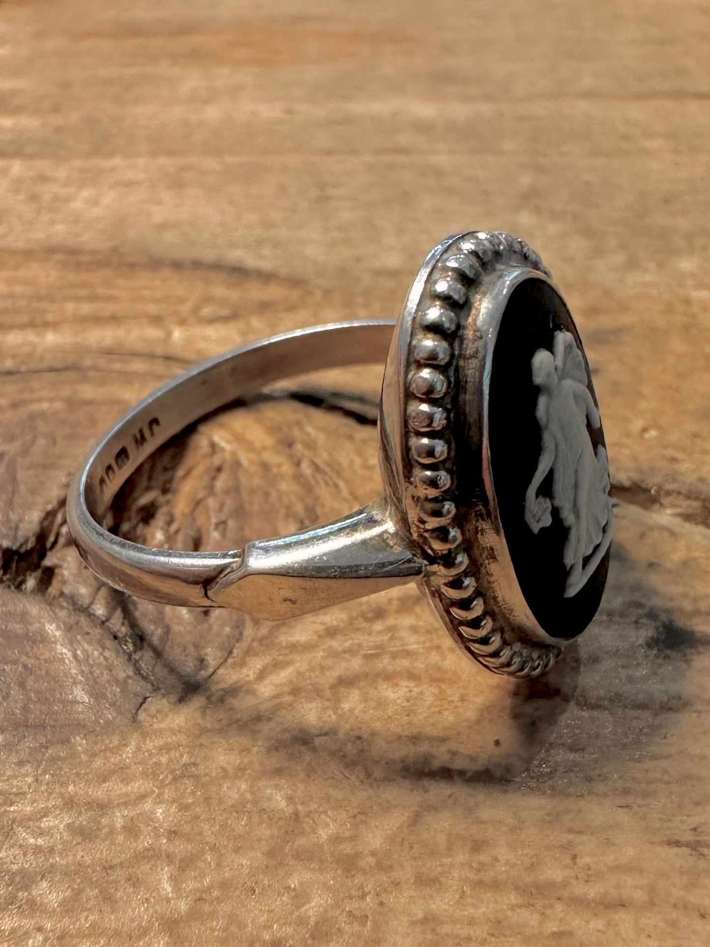 Vintage 1971 Black Wedgwood 925 Silver Size P Ring