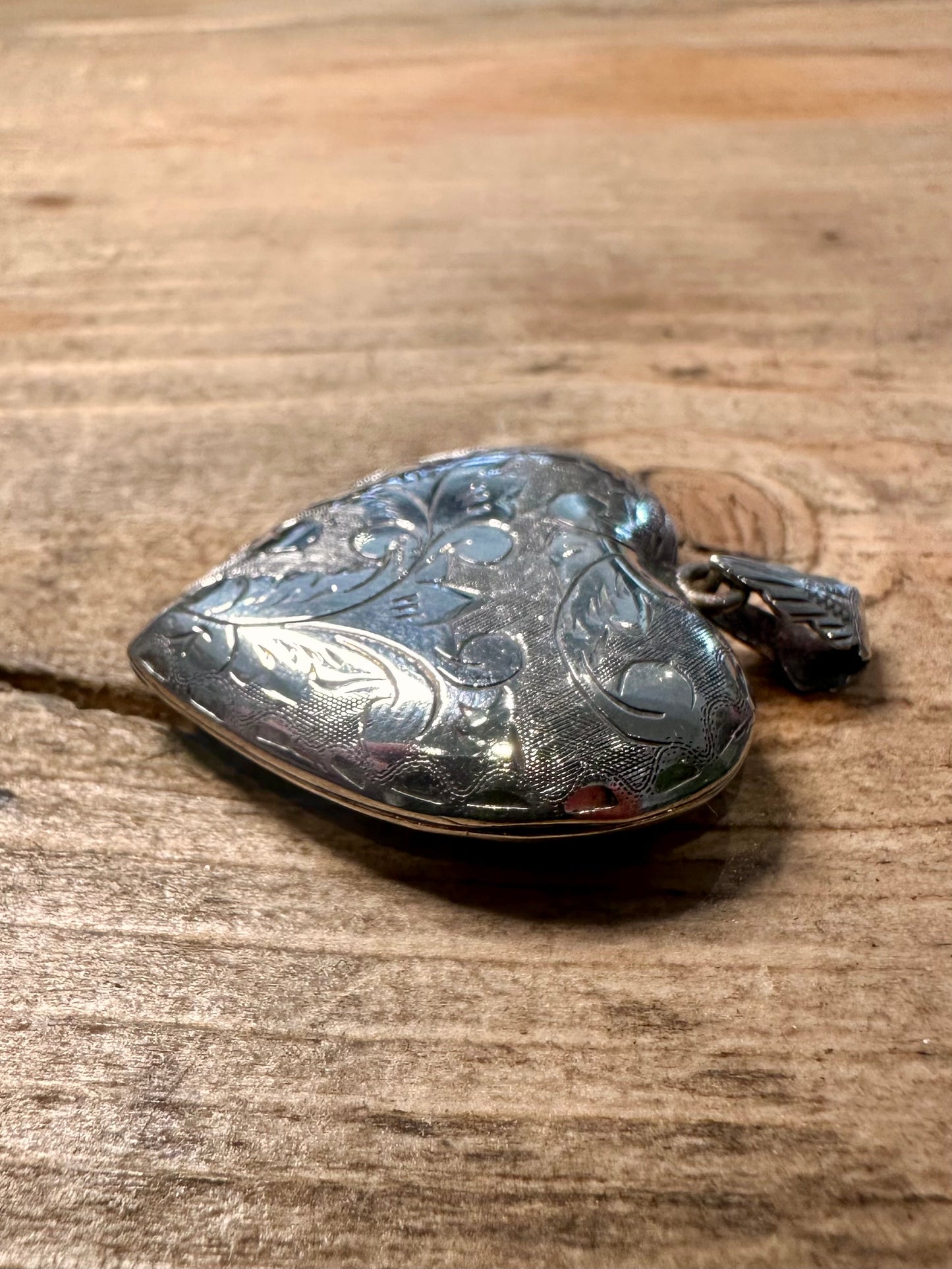 Vintage 1974 Heart Engraved 925 Silver Locket Pendant