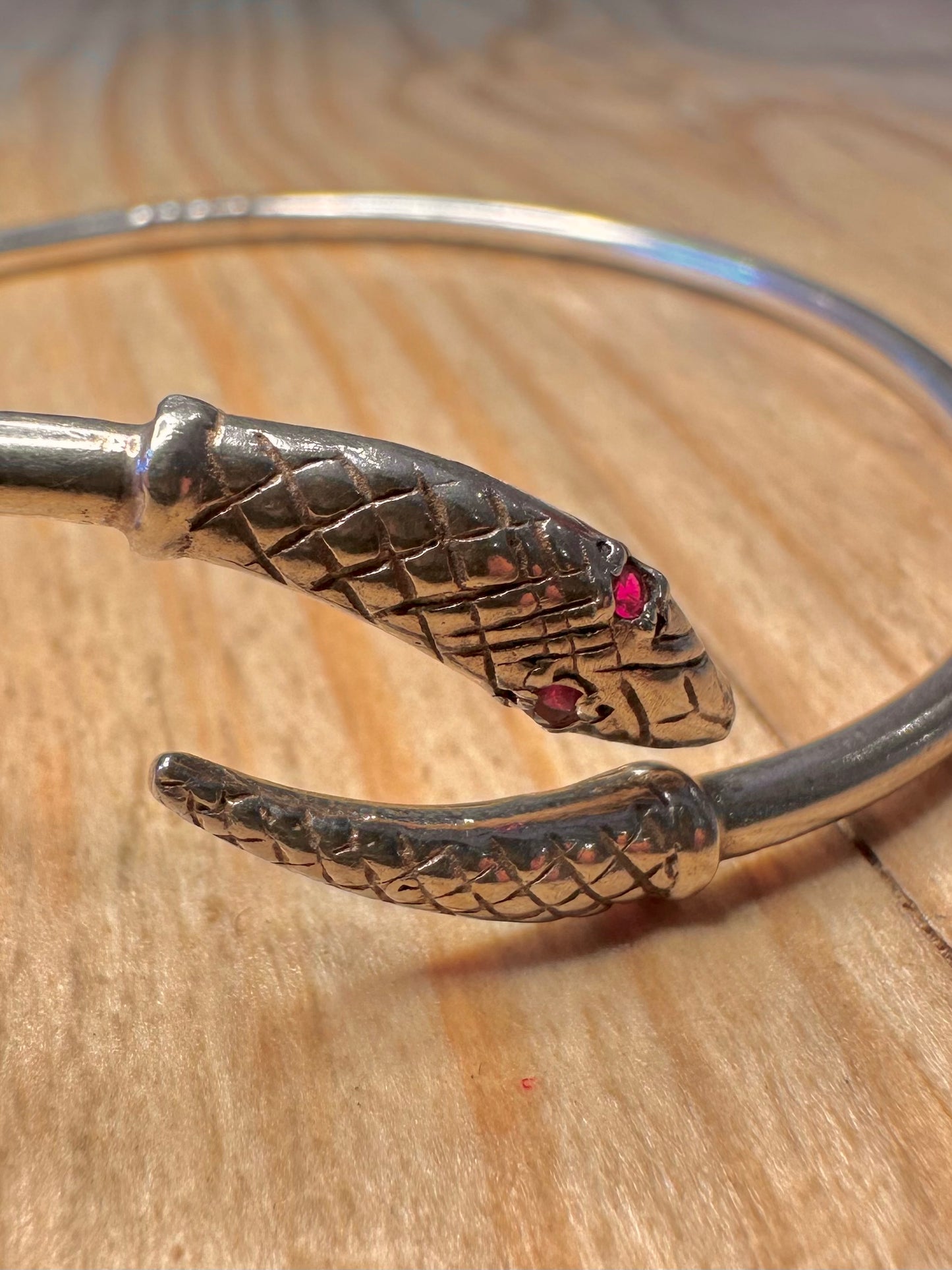 Vintage 1975 Snake Garnet Eyes 925 Sterling Silver Bangle