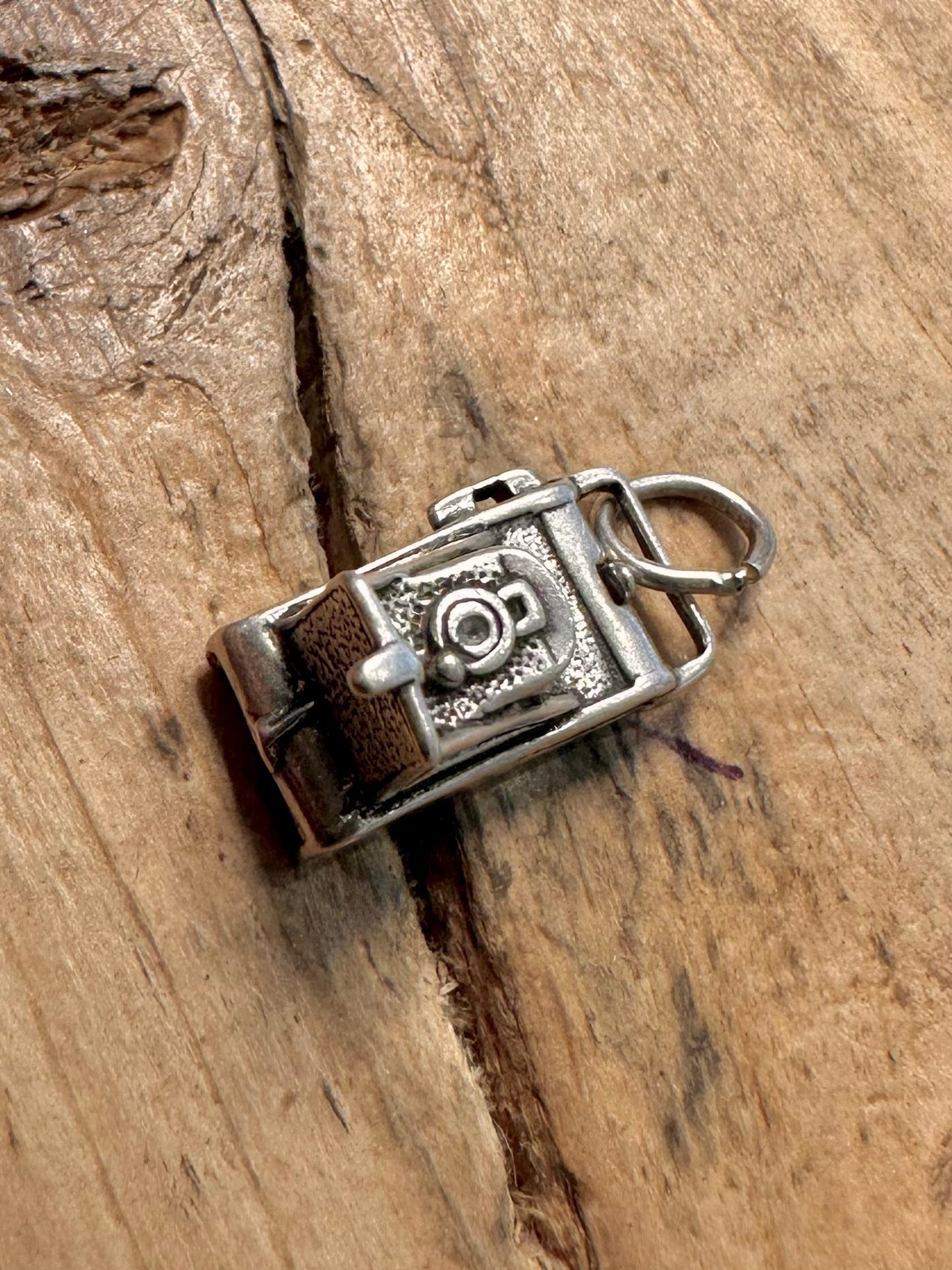 Vintage Camera Opening Back 925 Silver Pendant
