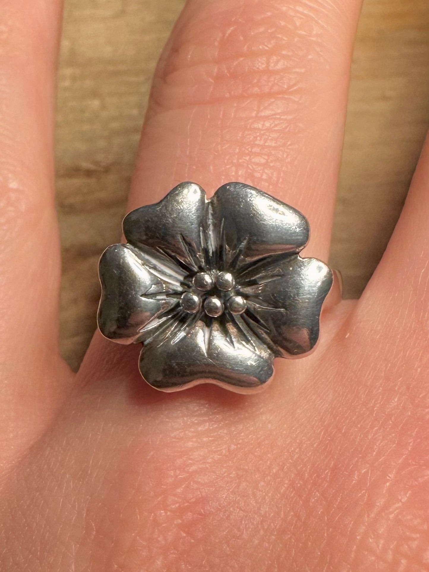 Vintage Flower 925 Silver Size T Ring