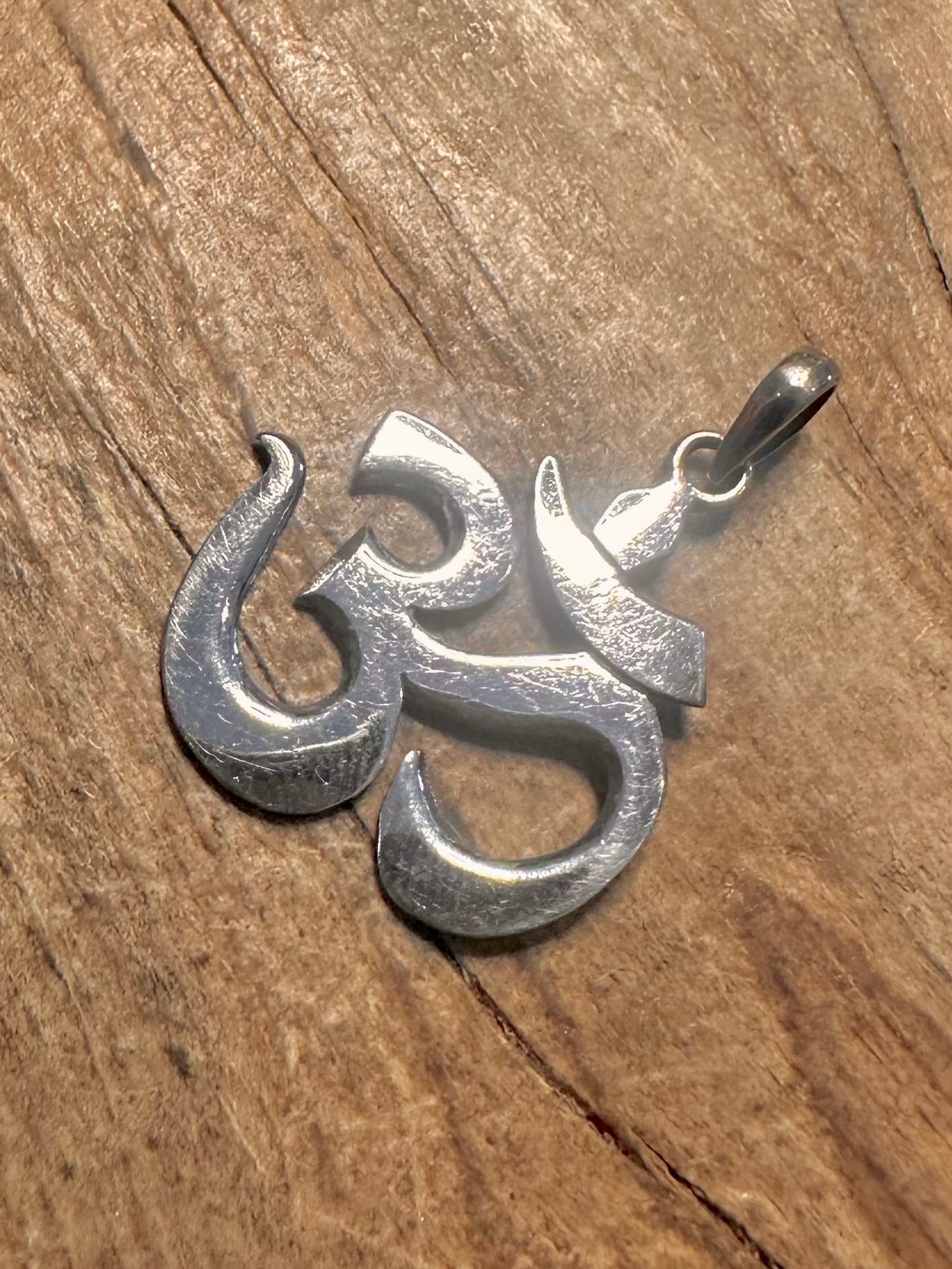 Vintage Om 925 Silver Pendant