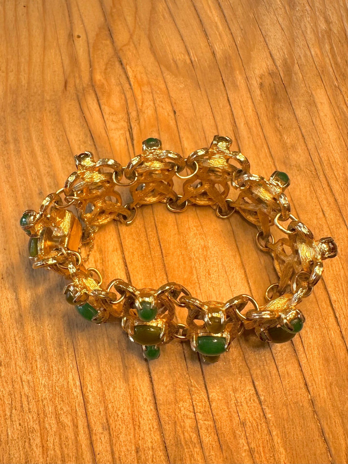 Modernist Abstract Textured Green Stone with Safety Chain 7 inch Gold Plate Costume Bracelet