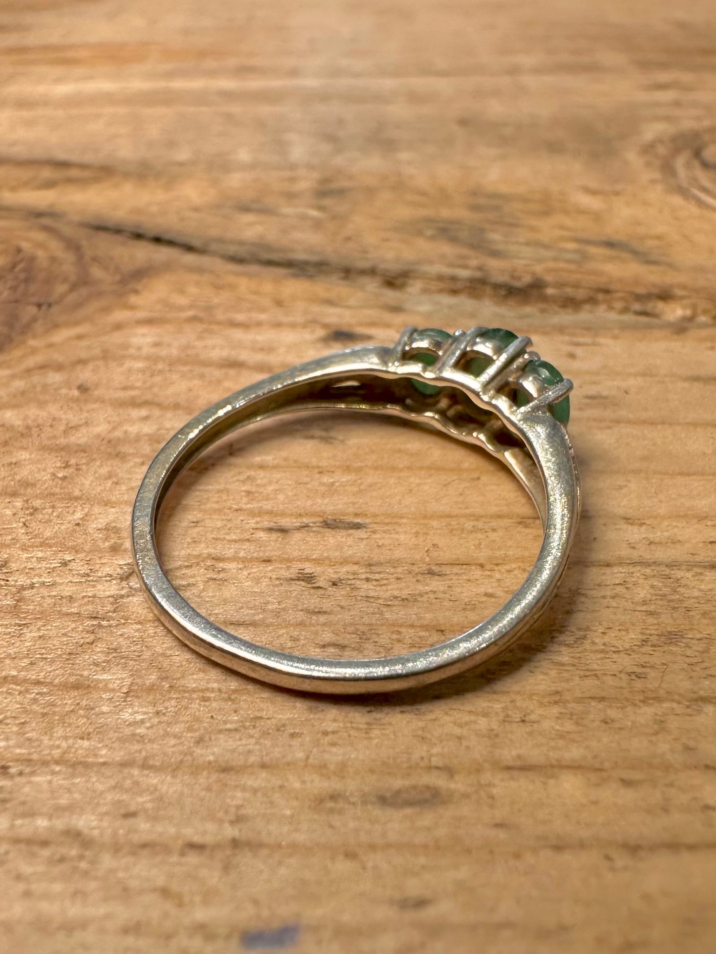 Vintage Green Stones 925 Silver Size N Ring
