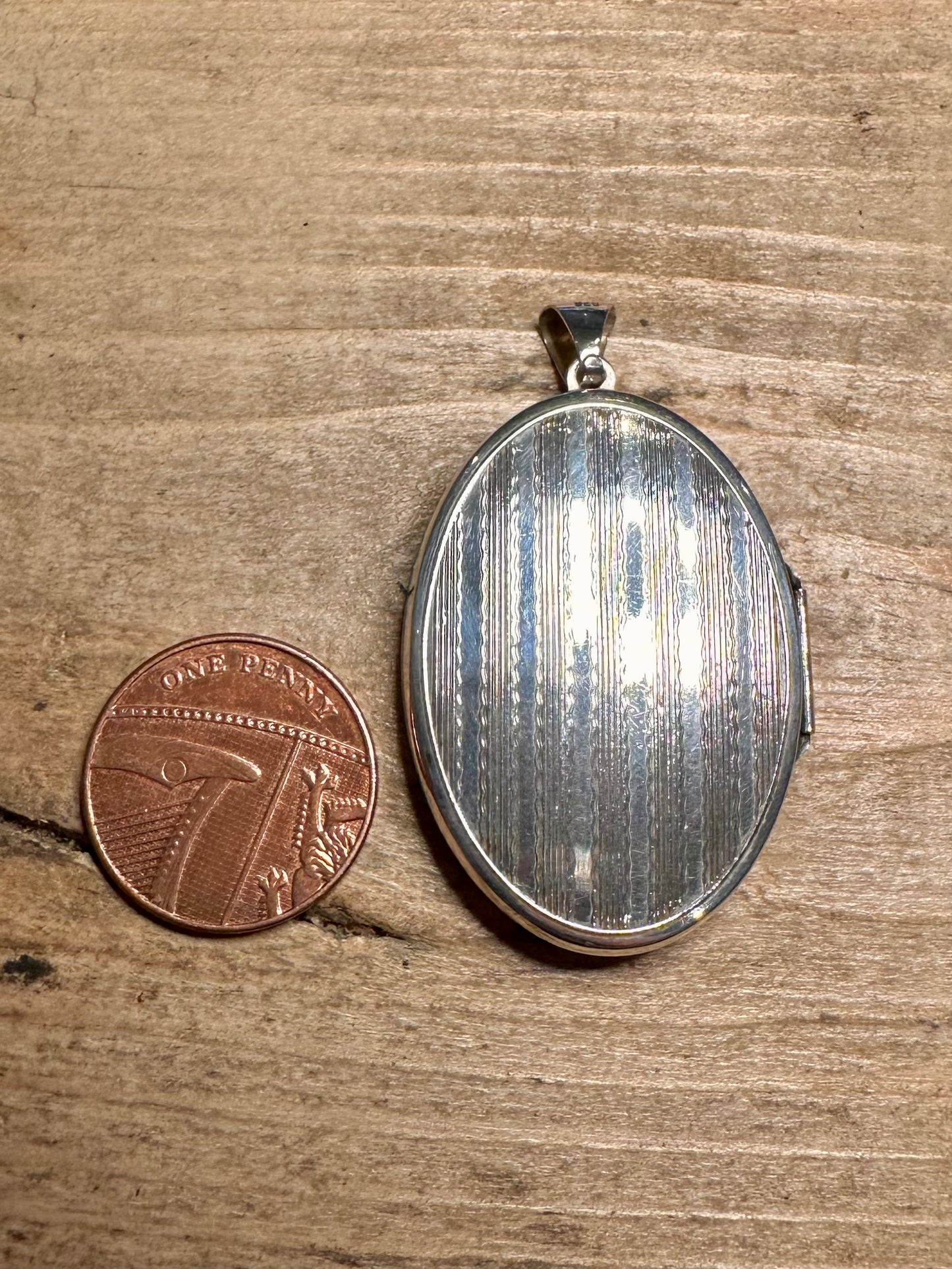 Vintage Large Oval Ornate Locket 925 Silver Pendant