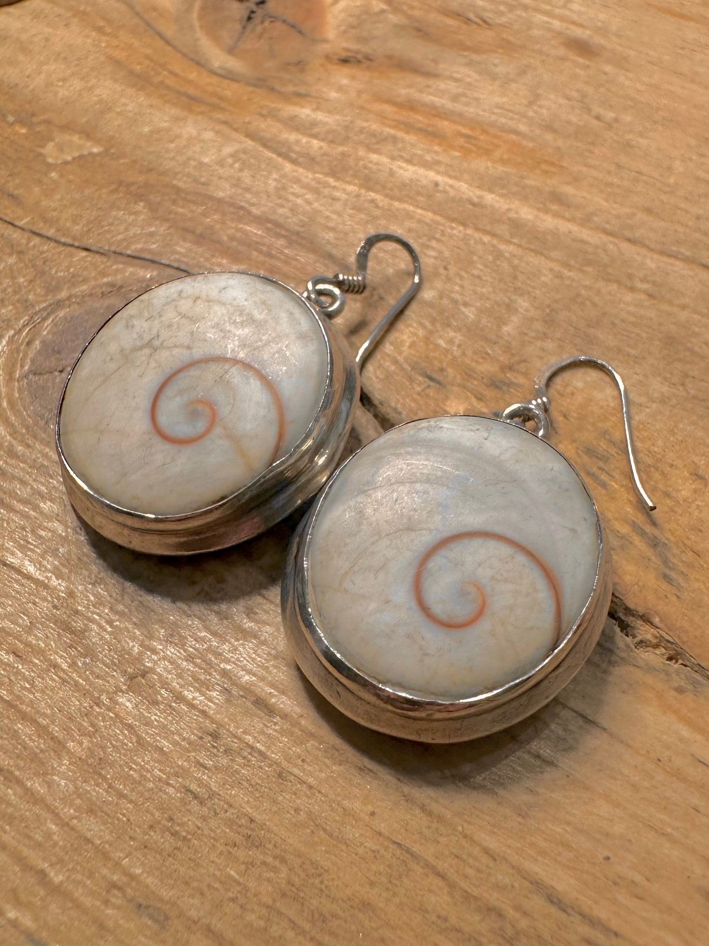 Vintage Shiva Eye Shell 925 Silver Earrings