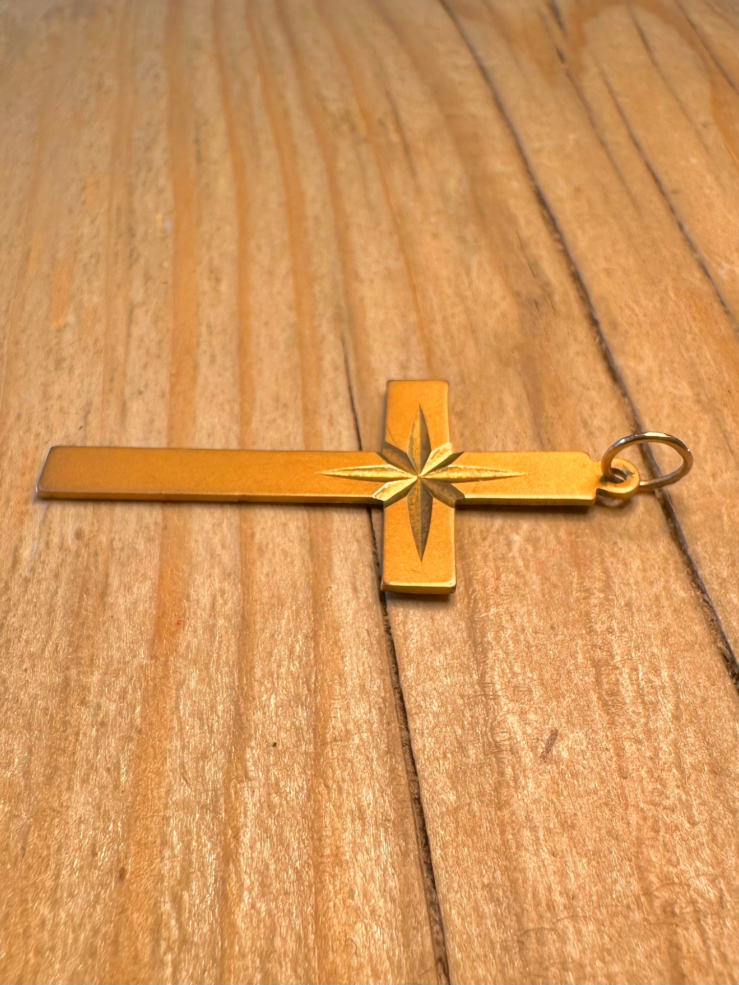 Vintage 1974 9ct Gold Textured Cross Pendant
