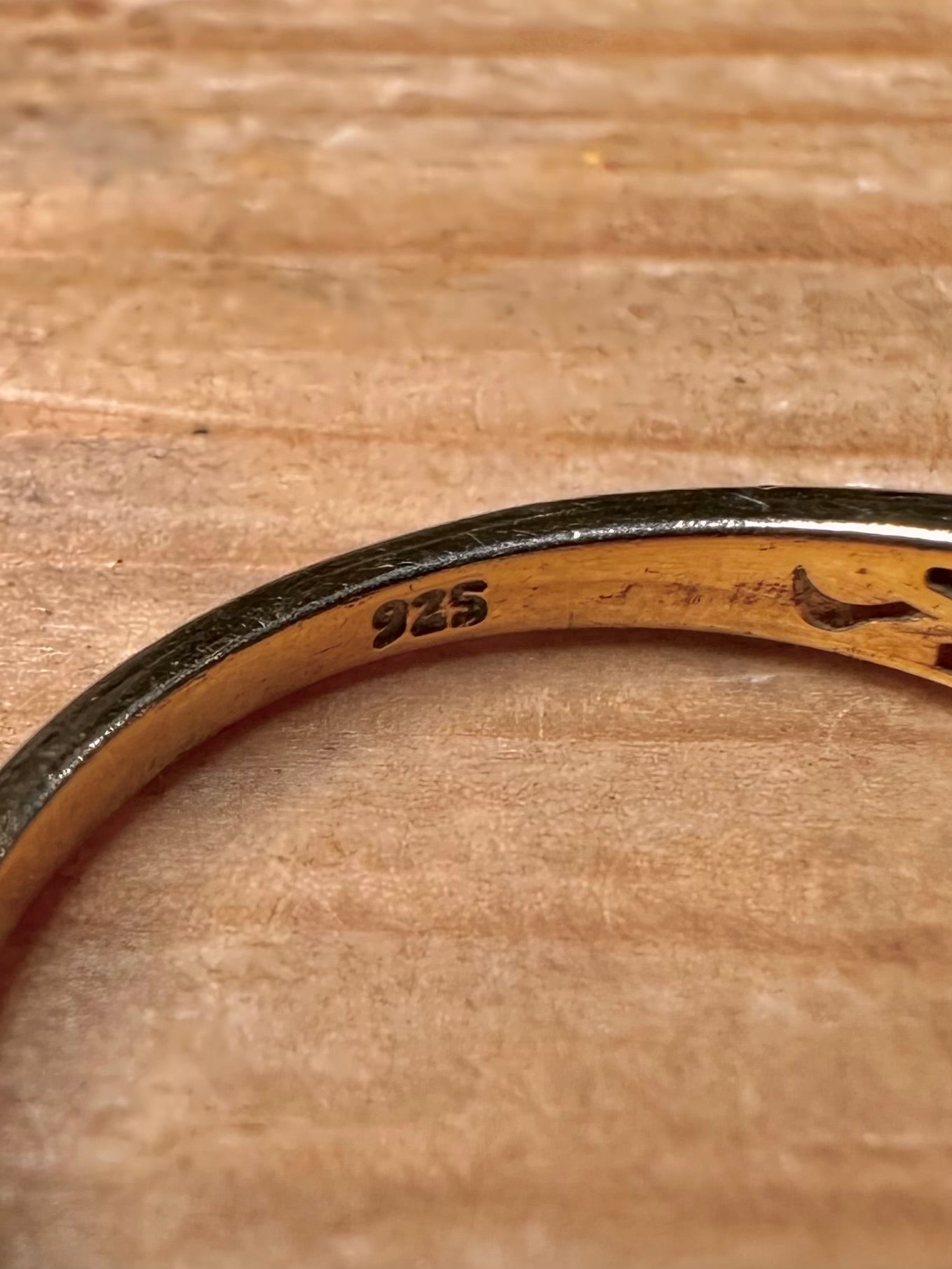 Modern Red Stone Gold Toned 925 Sterling Silver Size U Ring