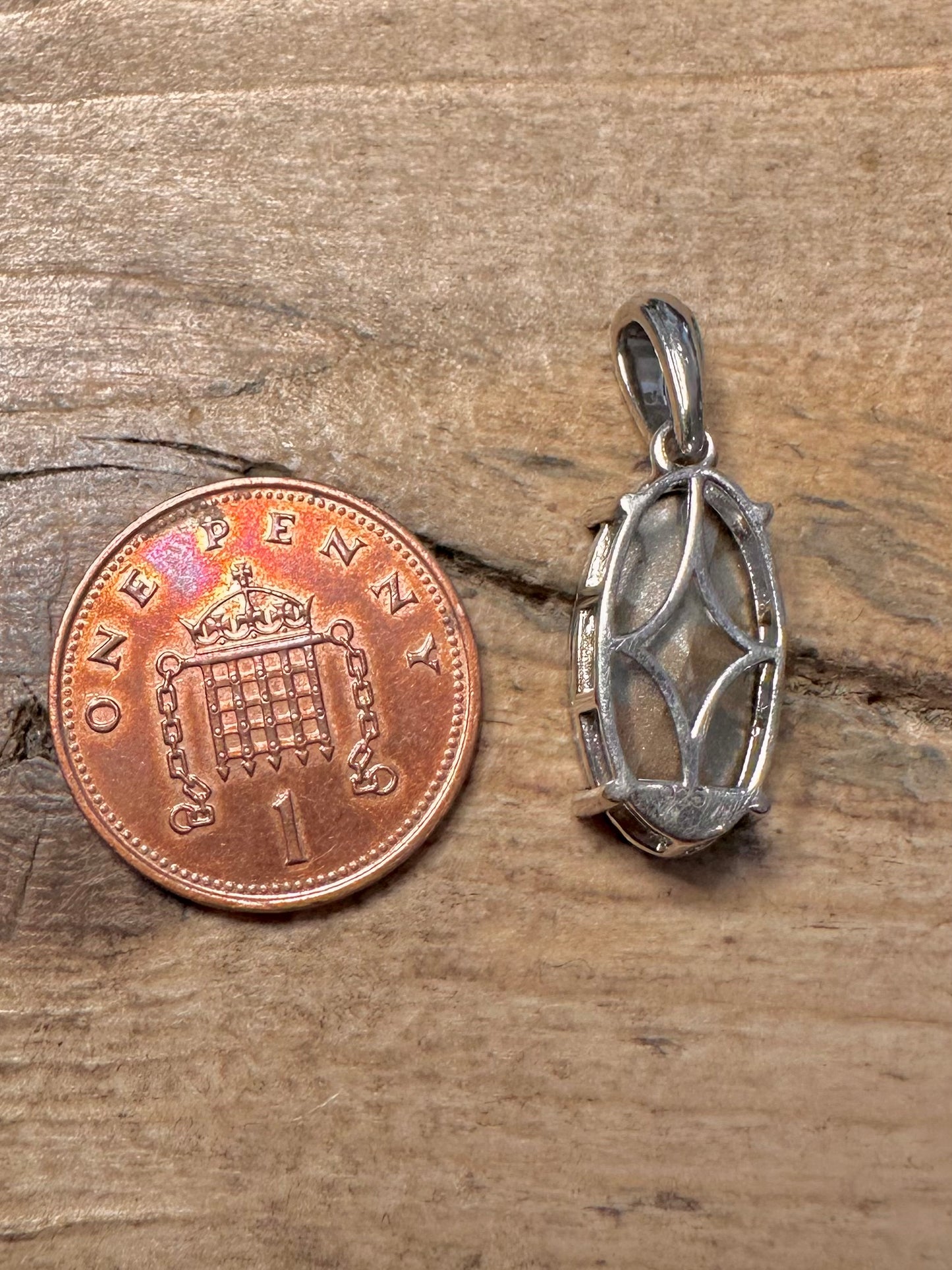 Modern Dark Blue Stone 925 Silver Pendant