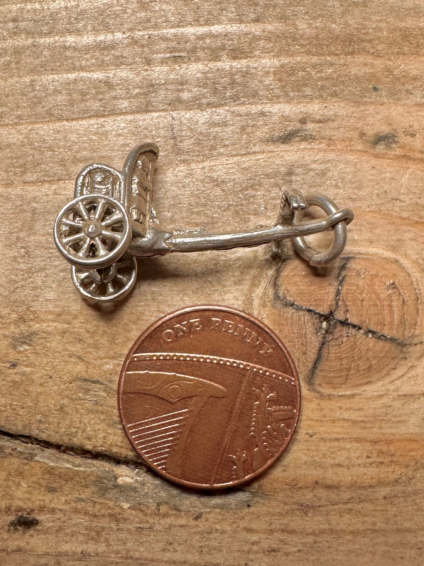 Vintage Chariot 925 Silver Charm Pendant