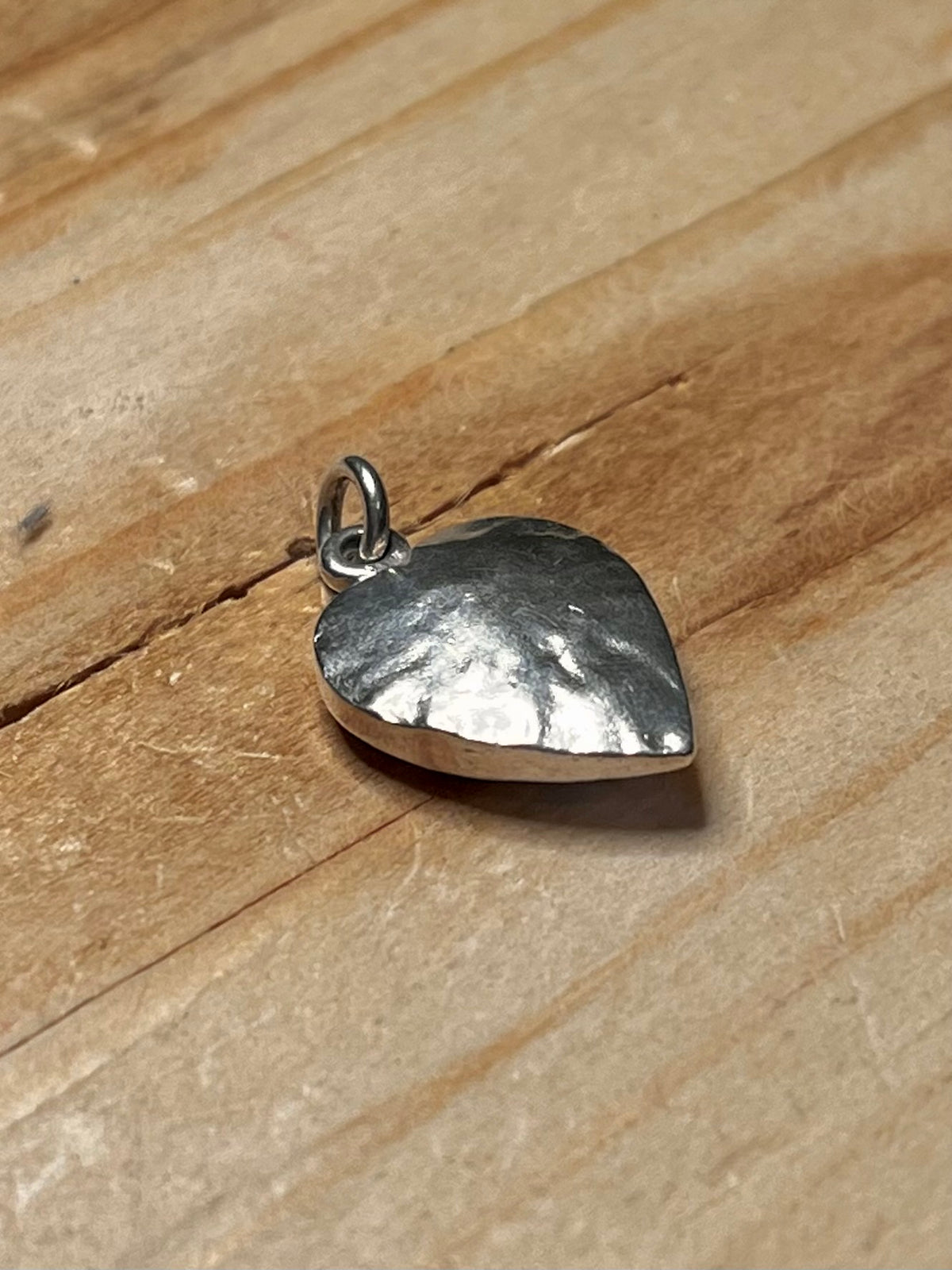 Hammered Heart 1999 Maker WT London 925 Sterling Silver Pendant