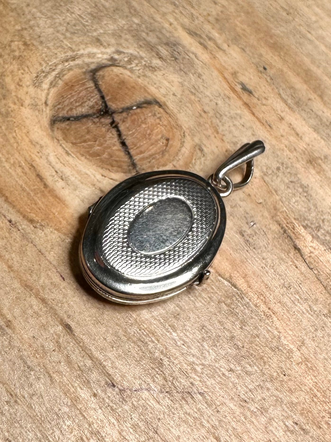 Vintage Oval Textured 925 Silver Locket Pendant