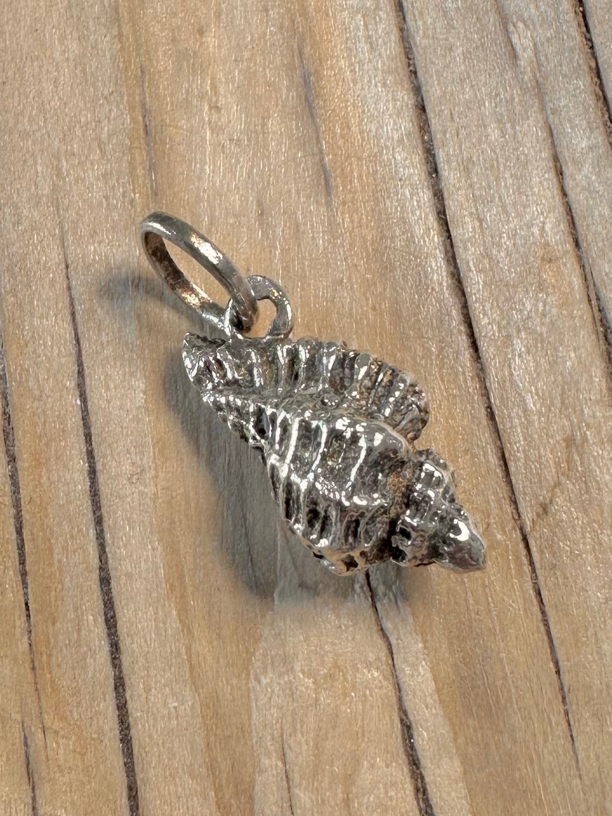 Vintage Shell 925 Silver Pendant