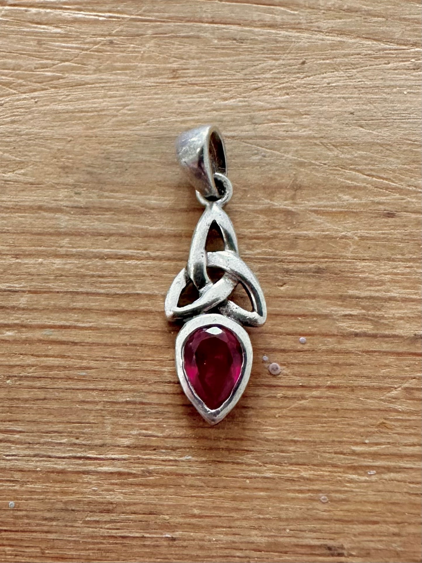 Vintage Celtic Red Stone 925 Silver Pendant