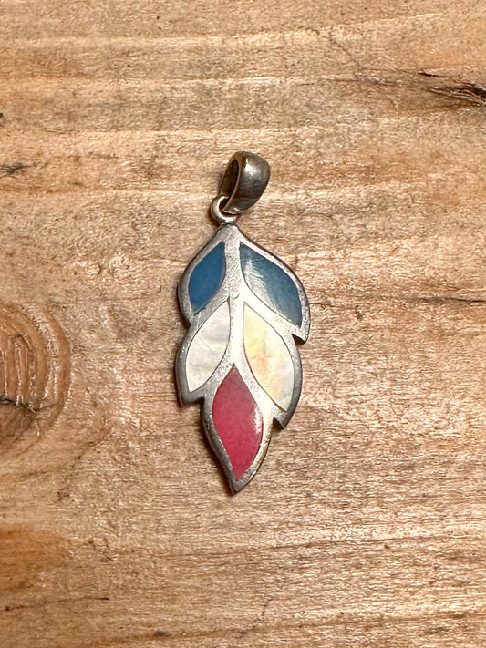 Modern Coloured Mother of Pearl Leaf 925 Silver Pendant