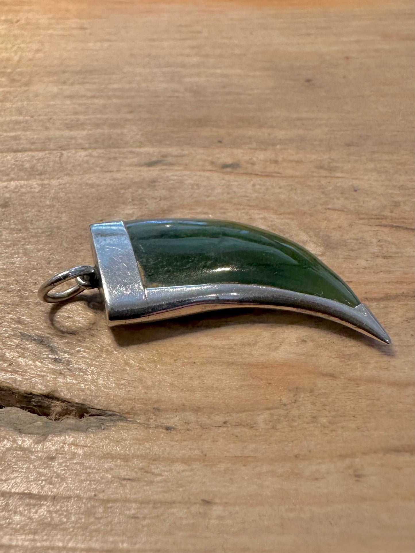 Vintage Nephrite Claw 925 Silver Pendant
