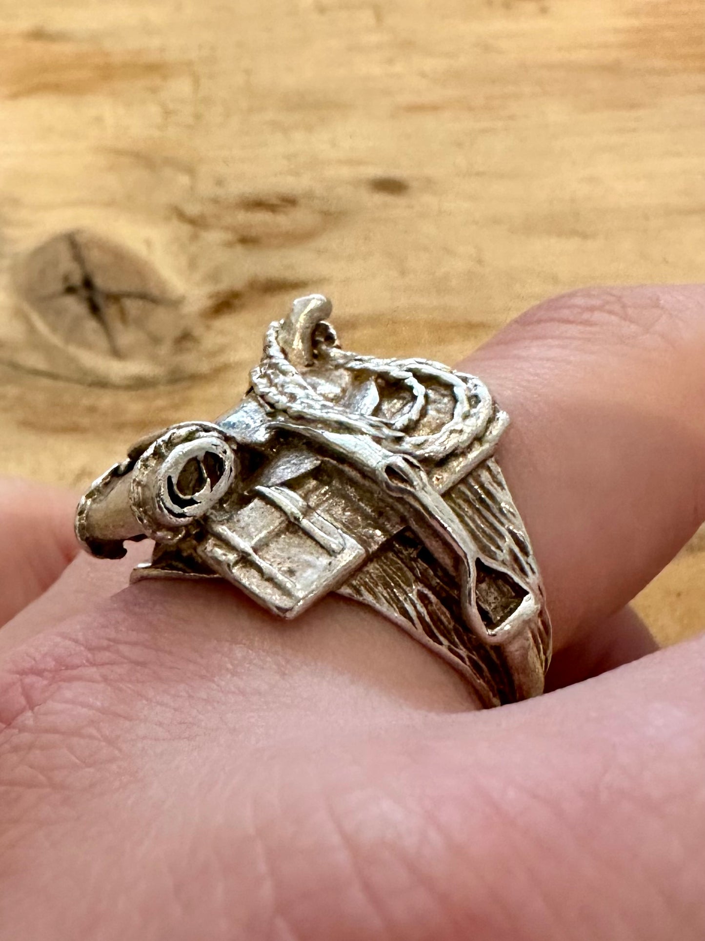 Vintage Detailed Horse Saddle 925 Silver Size V Ring