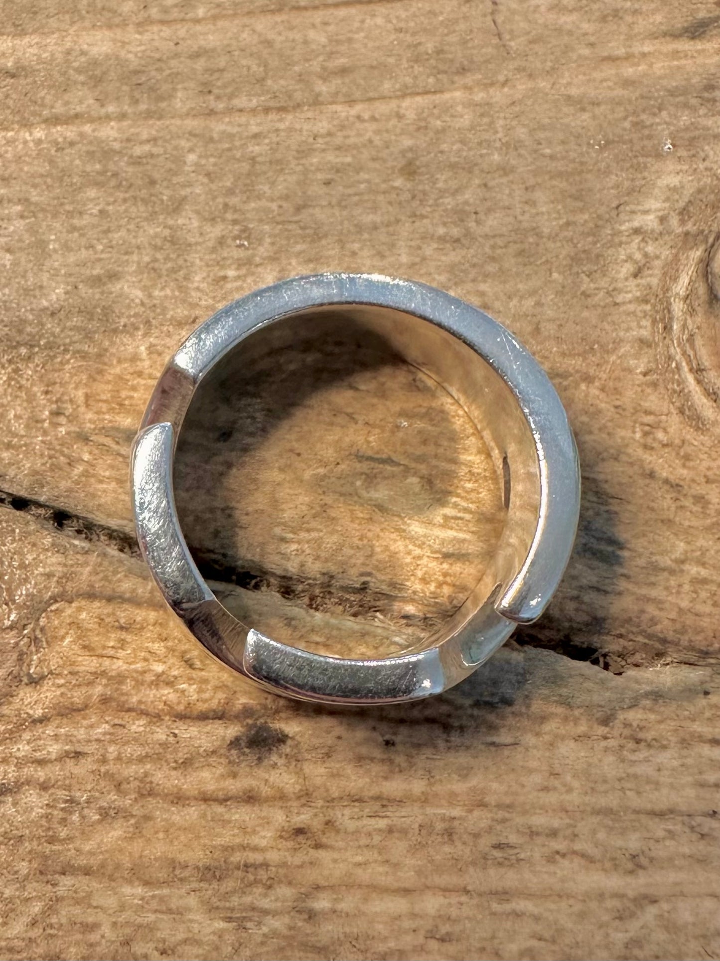 Modernist Spiky Wave Band 925 Silver Size R Ring