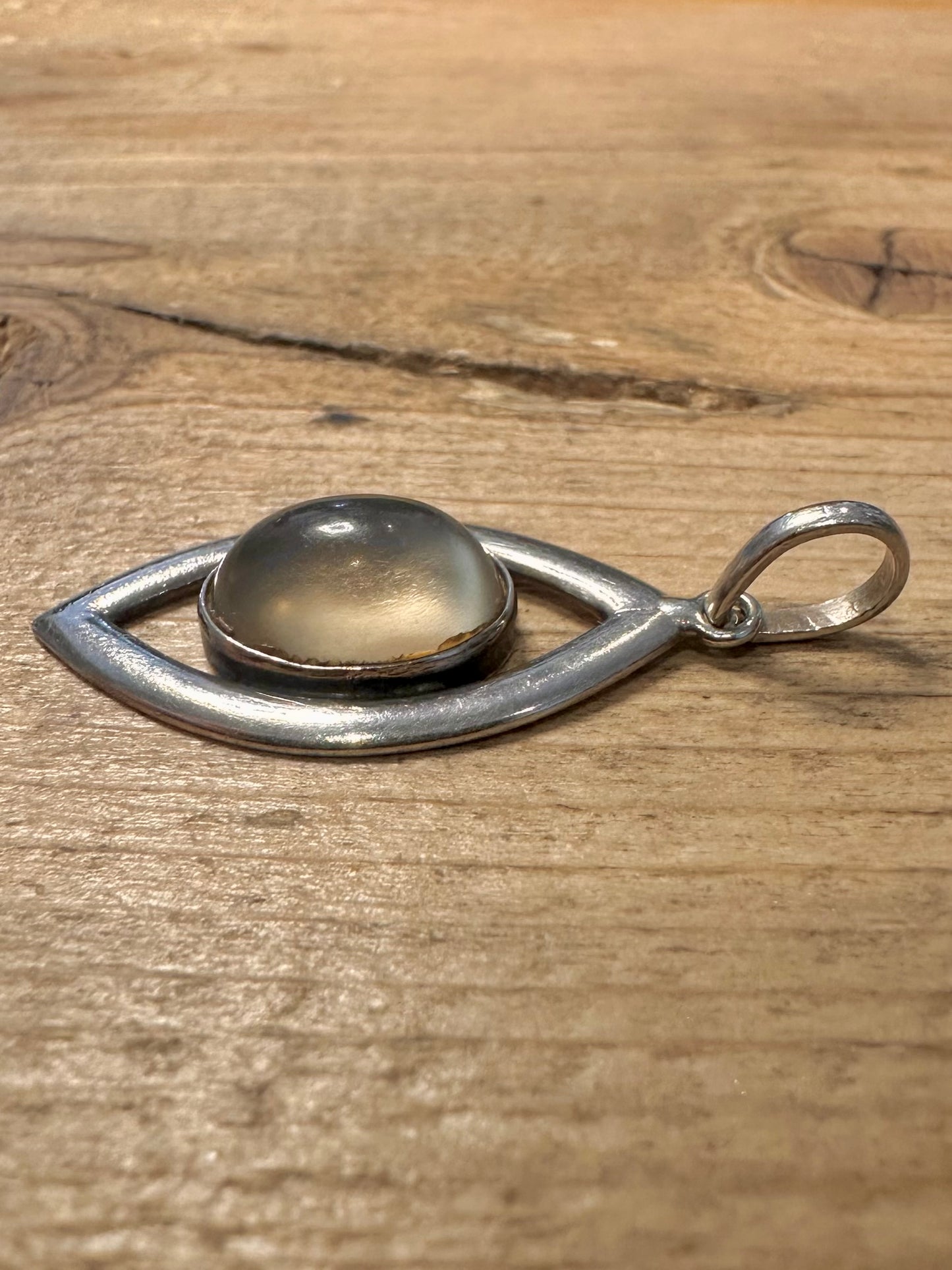Vintage Oval Quarts 925 Silver Pendant